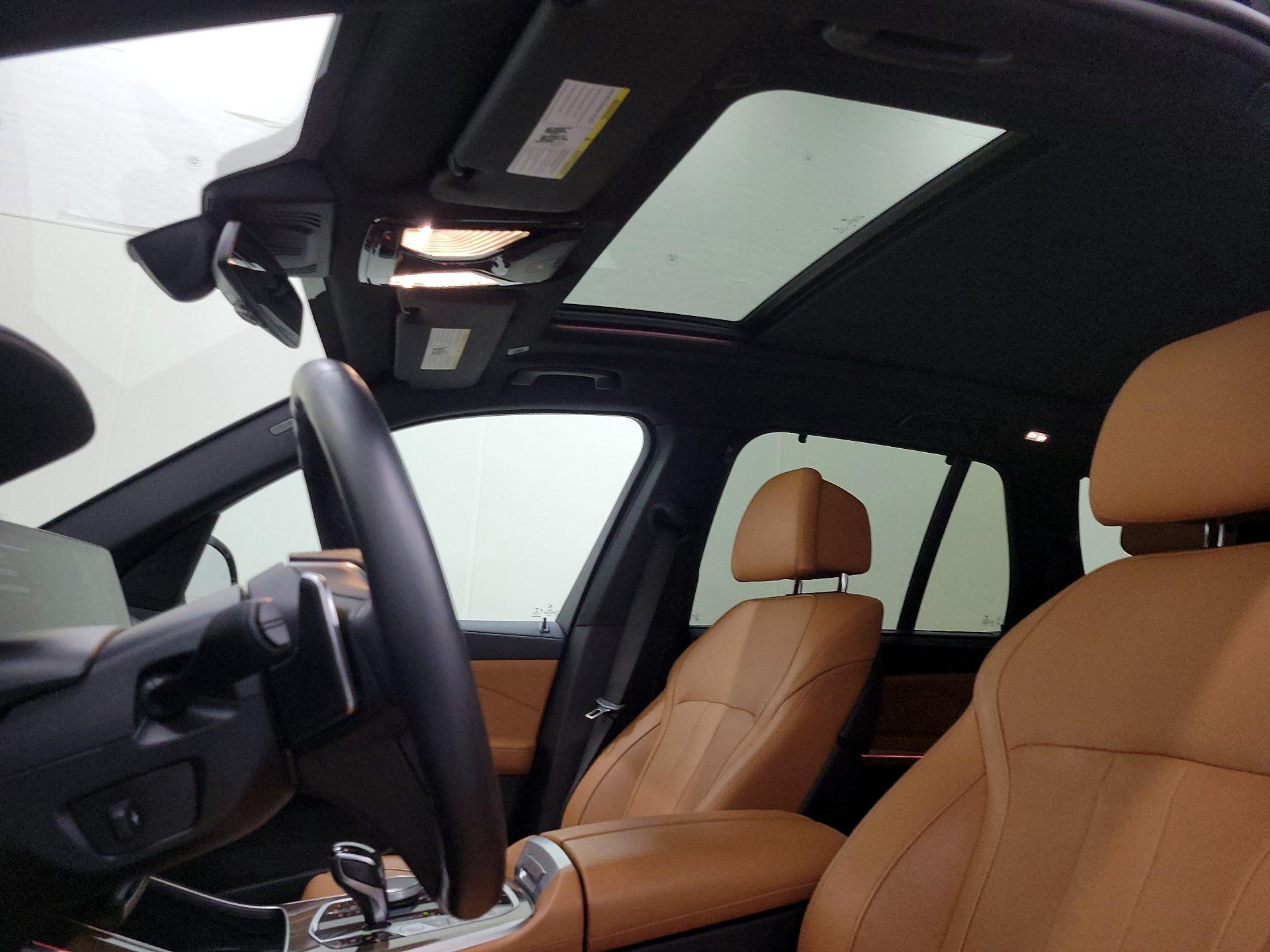 Thumbnail: 2022 BMW X5 - 20