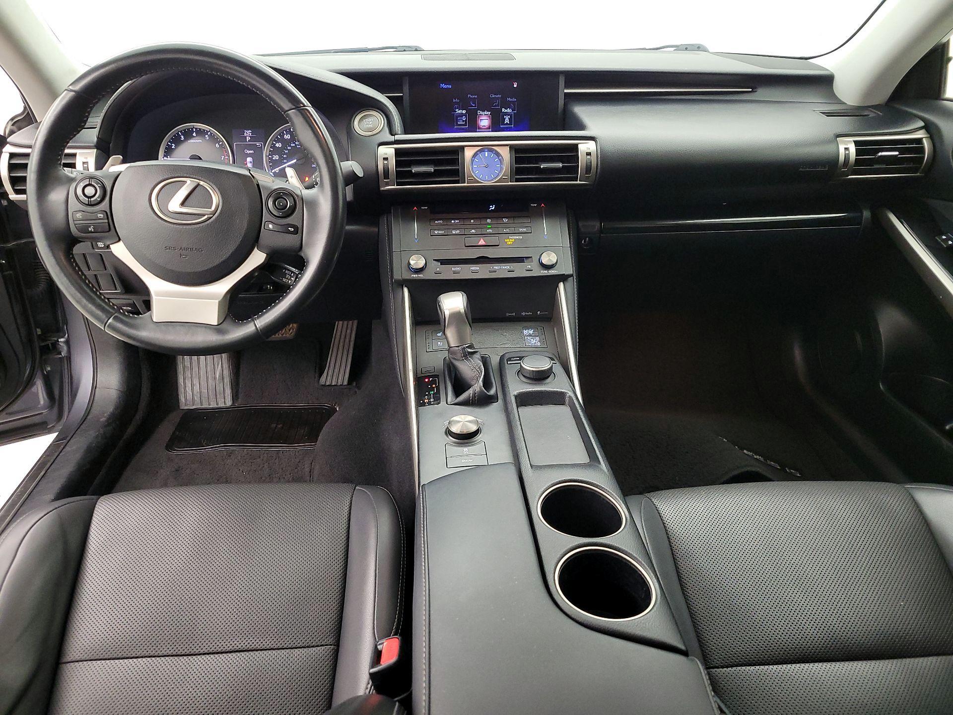 Thumbnail: 2015 Lexus IS - 9