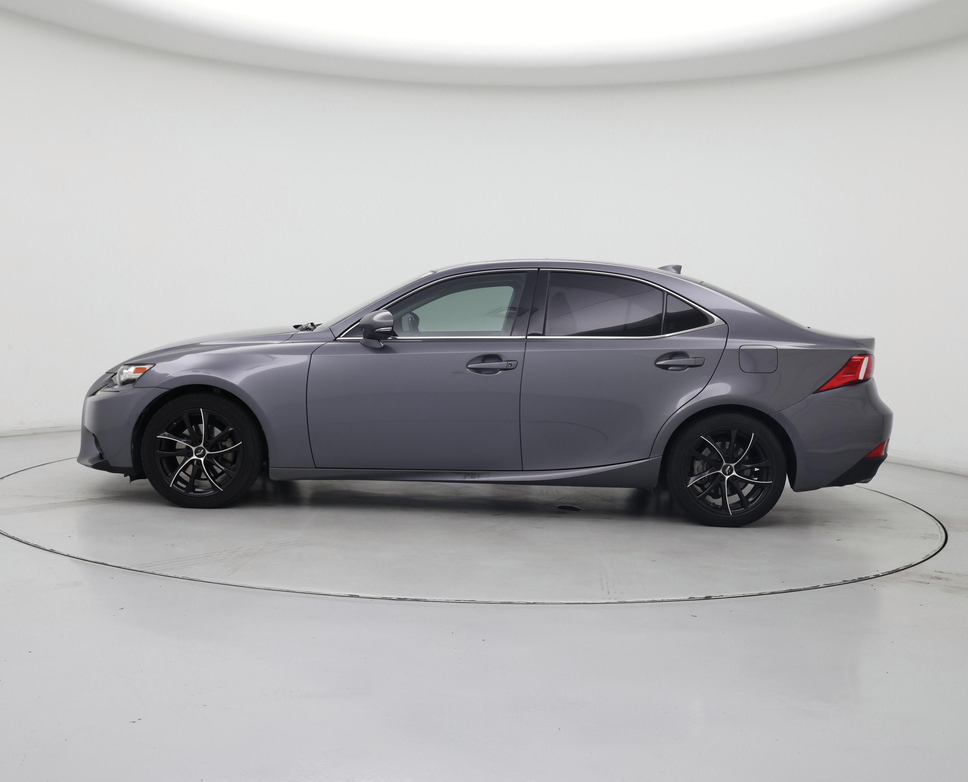Thumbnail: 2015 Lexus IS - 3