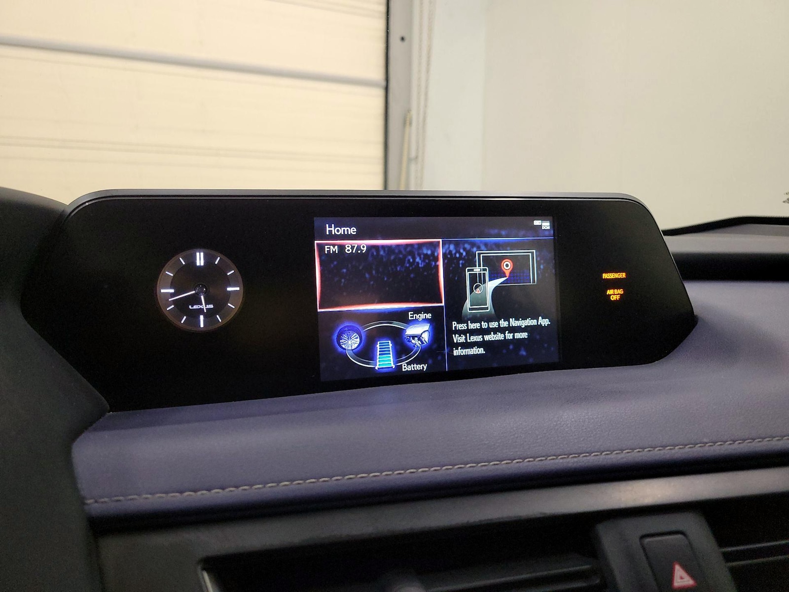 2021 Lexus UX Hybrid 250h - Photo 16