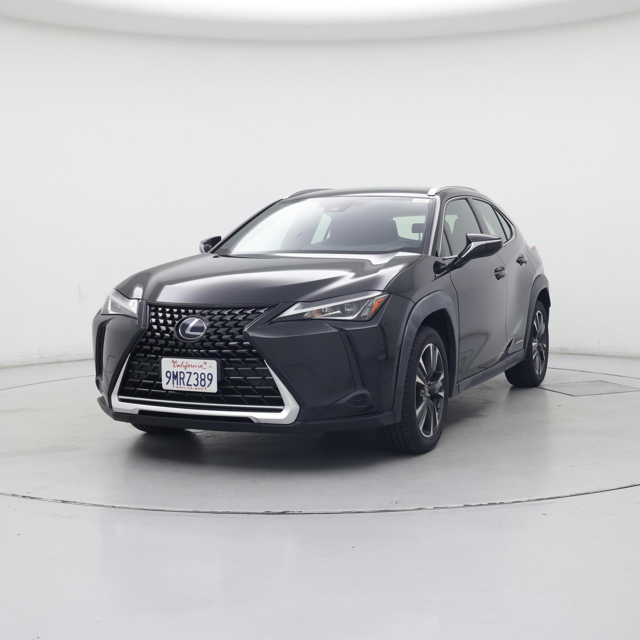 Thumbnail: 2021 Lexus UX - 4