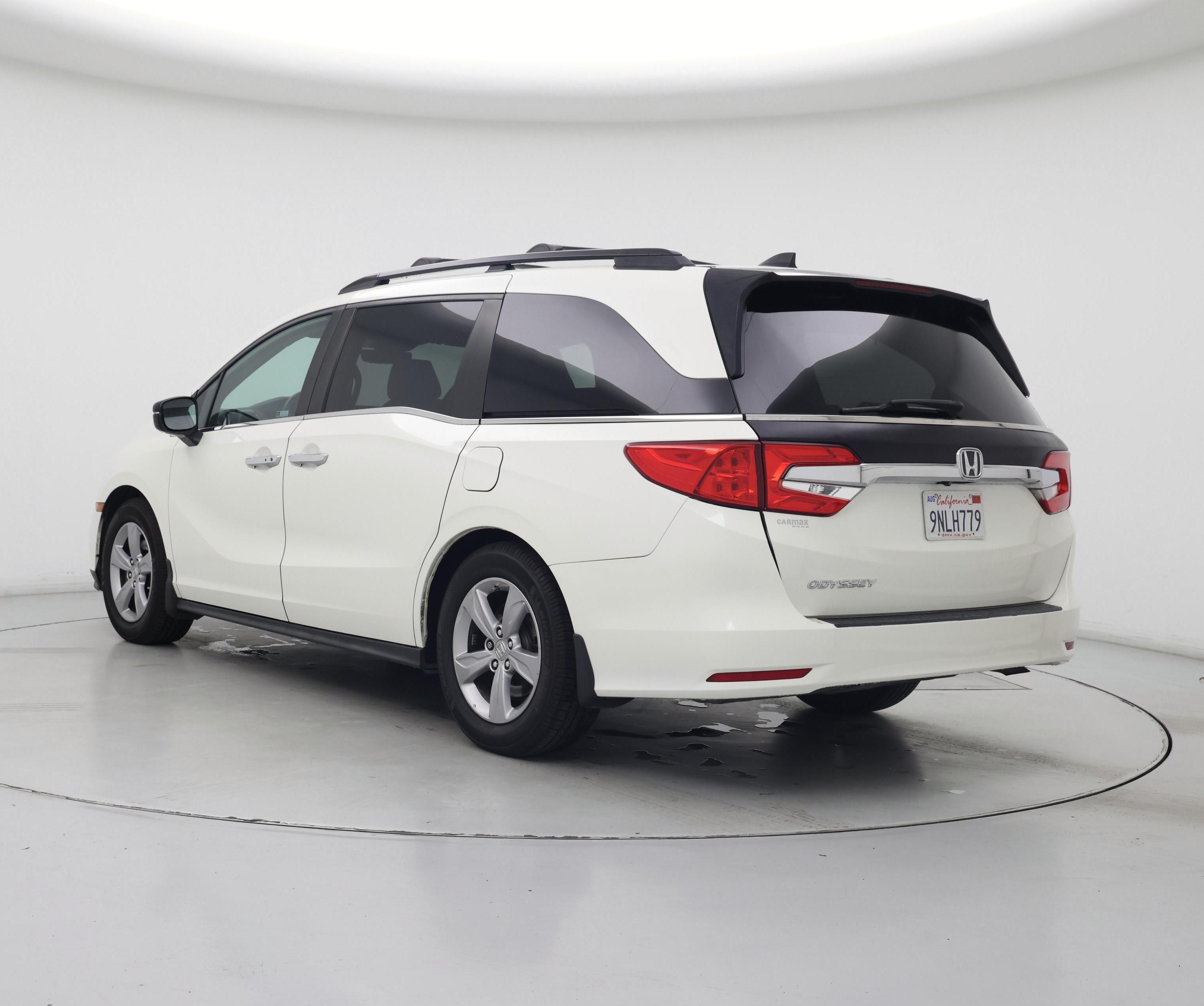 Thumbnail: 2019 Honda Odyssey - 2