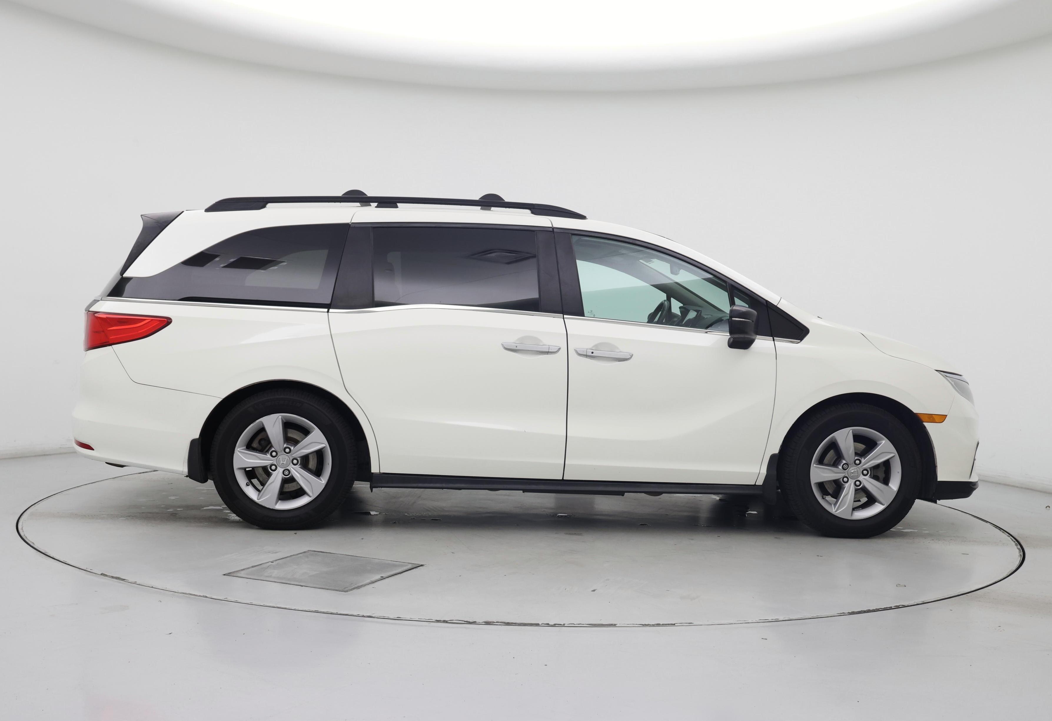 Thumbnail: 2019 Honda Odyssey - 7