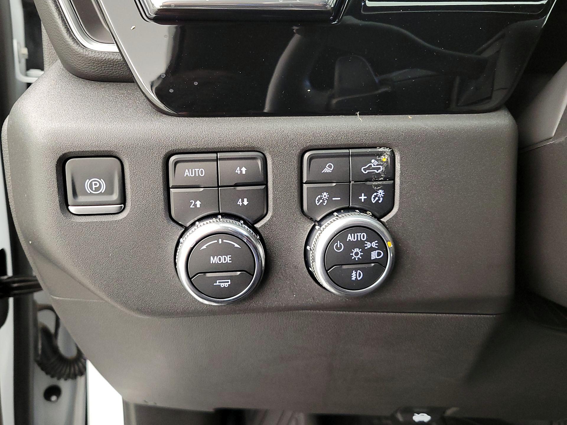 Thumbnail: 2024 GMC Sierra 1500 - 13