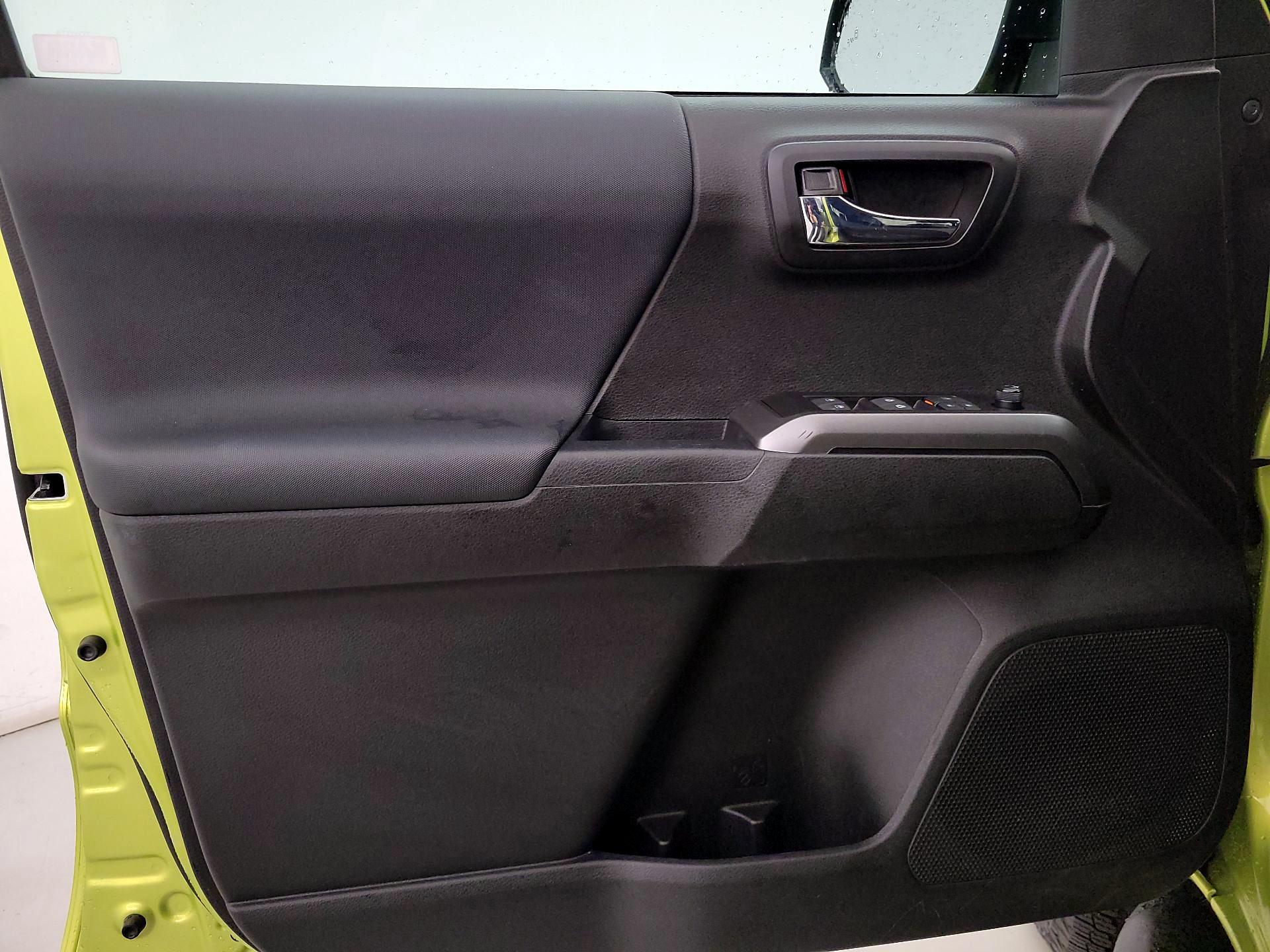 Thumbnail: 2023 Toyota Tacoma - 12