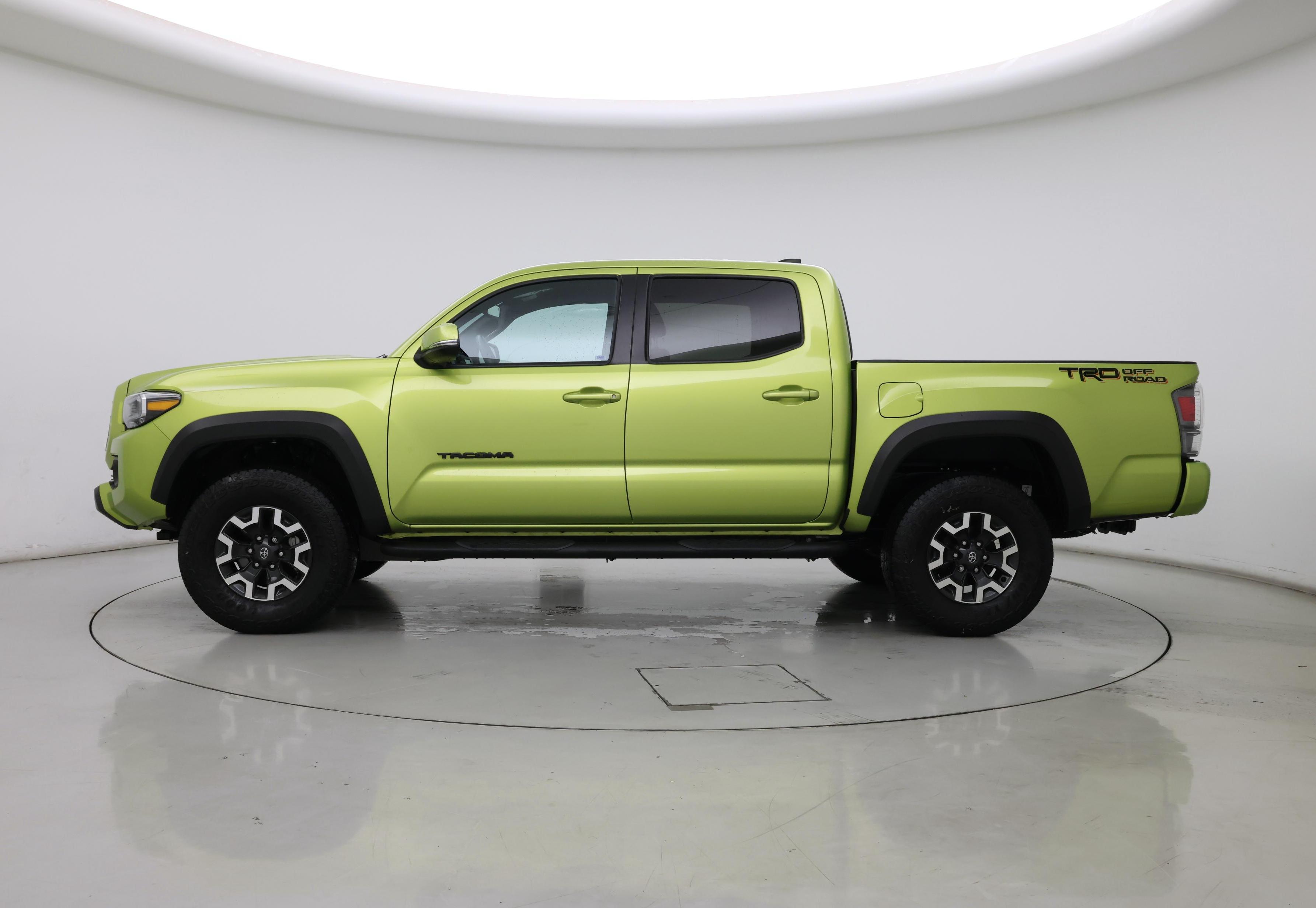 Thumbnail: 2023 Toyota Tacoma - 3