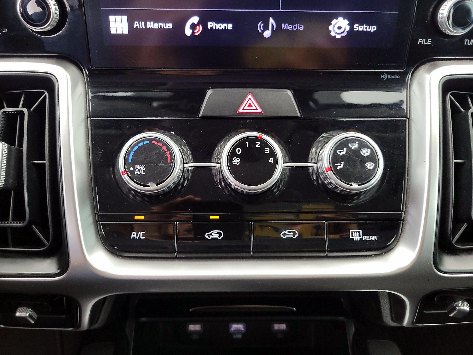 Thumbnail: 2021 Kia Sorento - 16