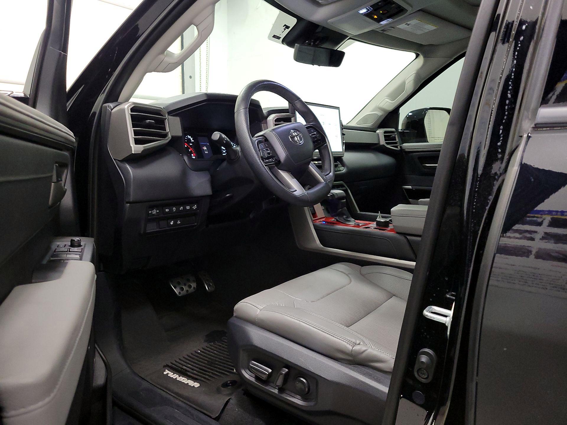 Thumbnail: 2023 Toyota Tundra - 19