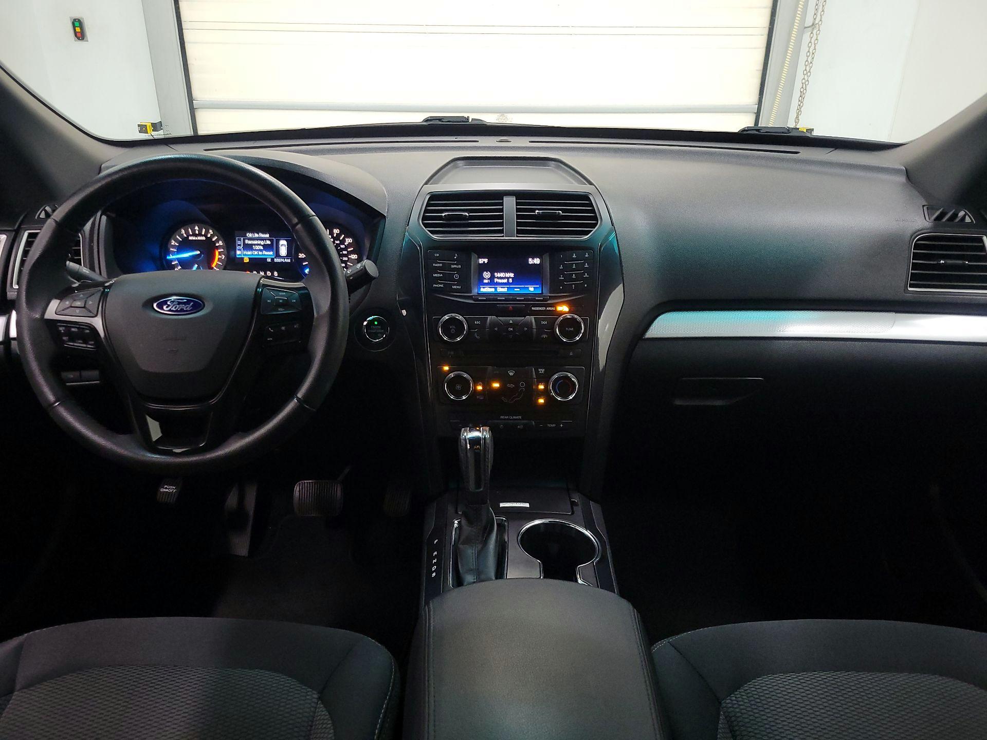 Thumbnail: 2017 Ford Explorer - 9