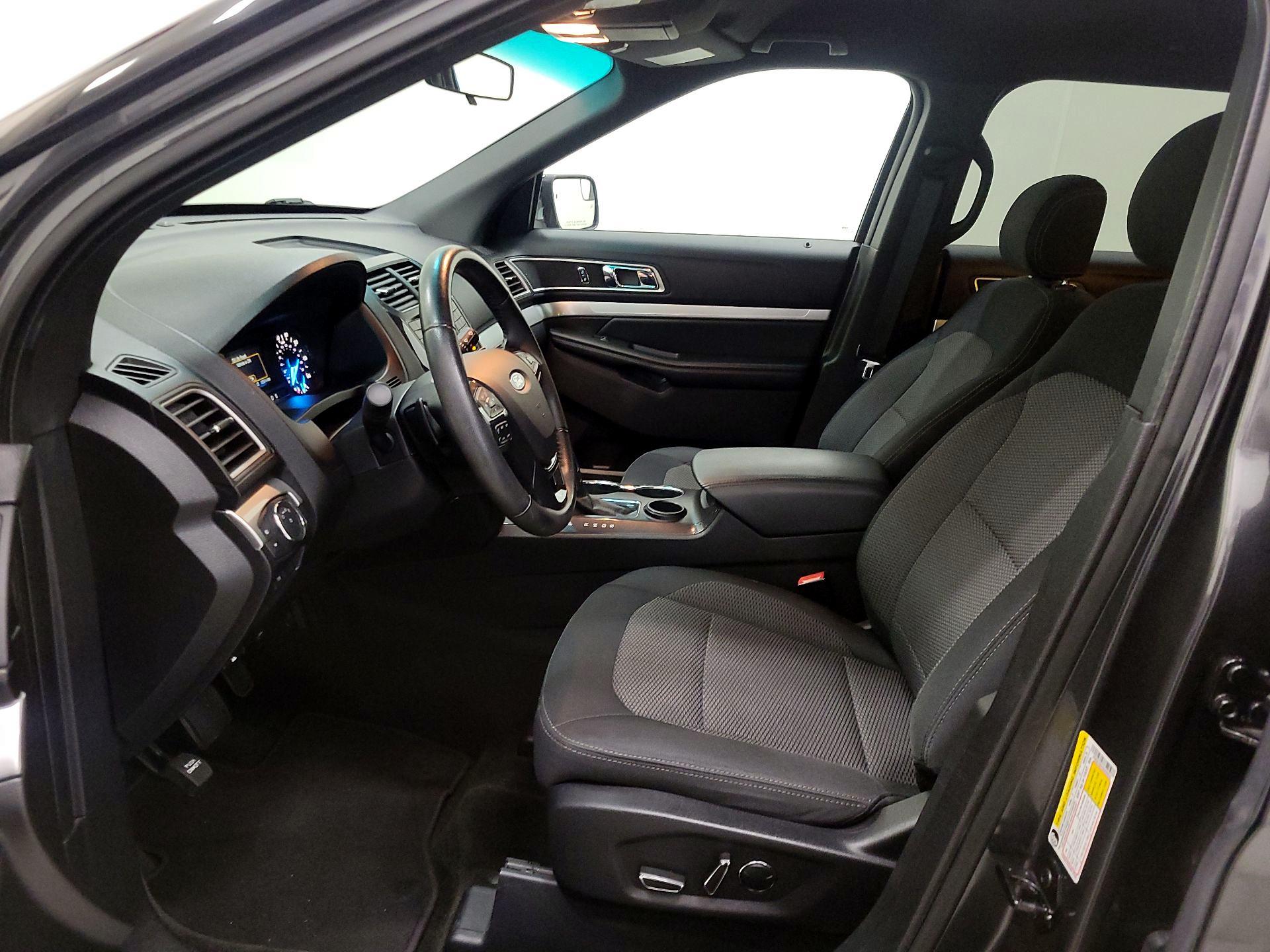 Thumbnail: 2017 Ford Explorer - 11