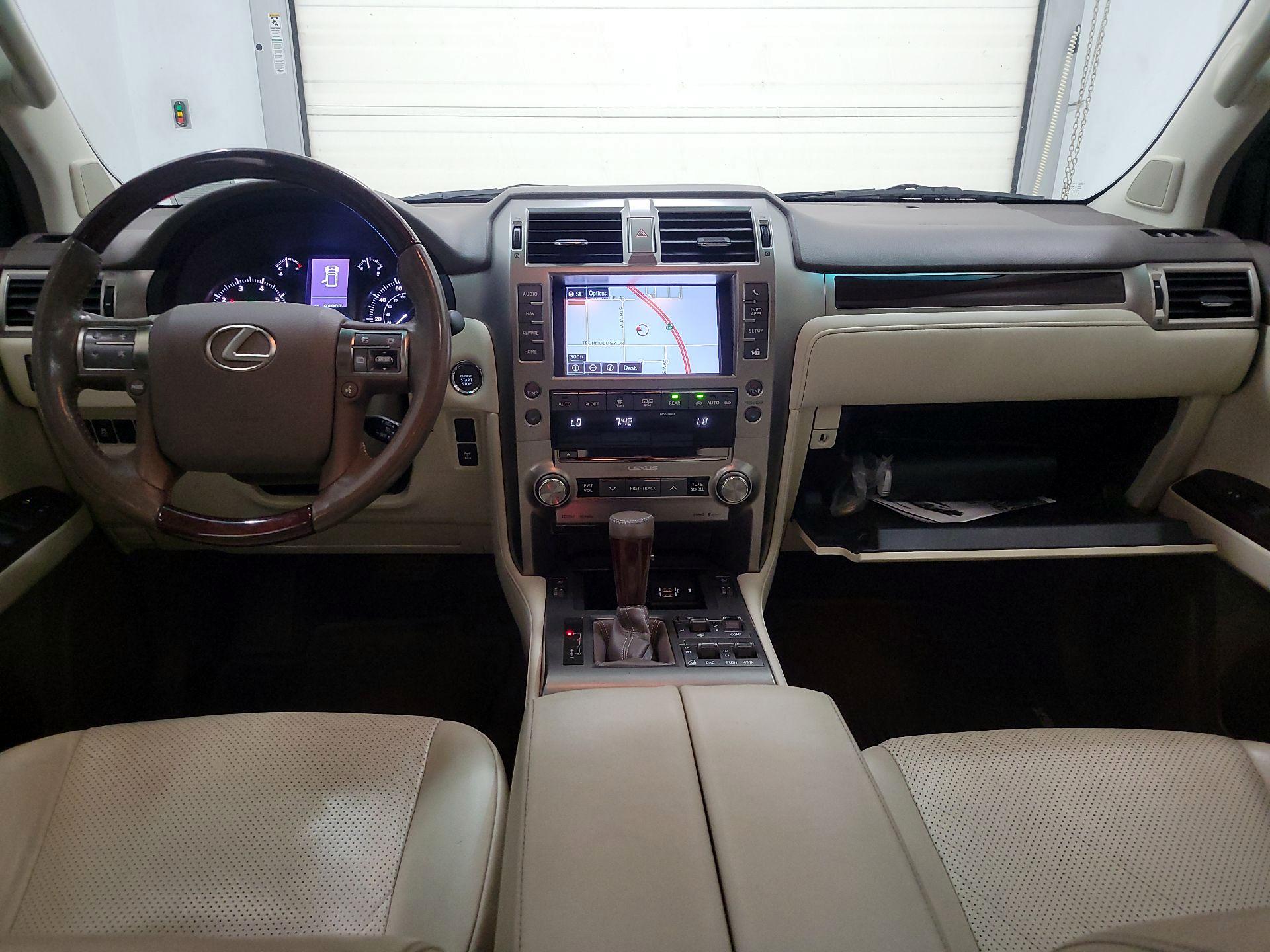 Thumbnail: 2017 Lexus GX - 9