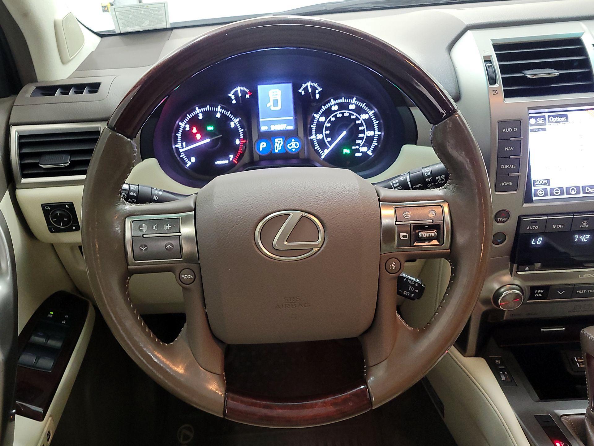 Thumbnail: 2017 Lexus GX - 10