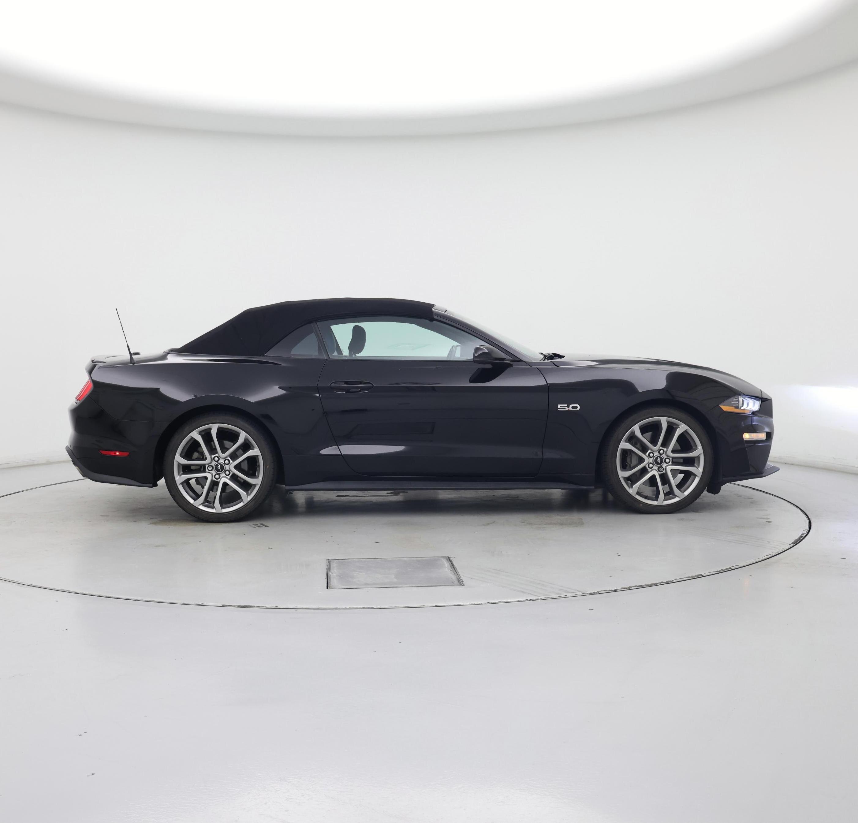 Thumbnail: 2019 Ford Mustang - 7