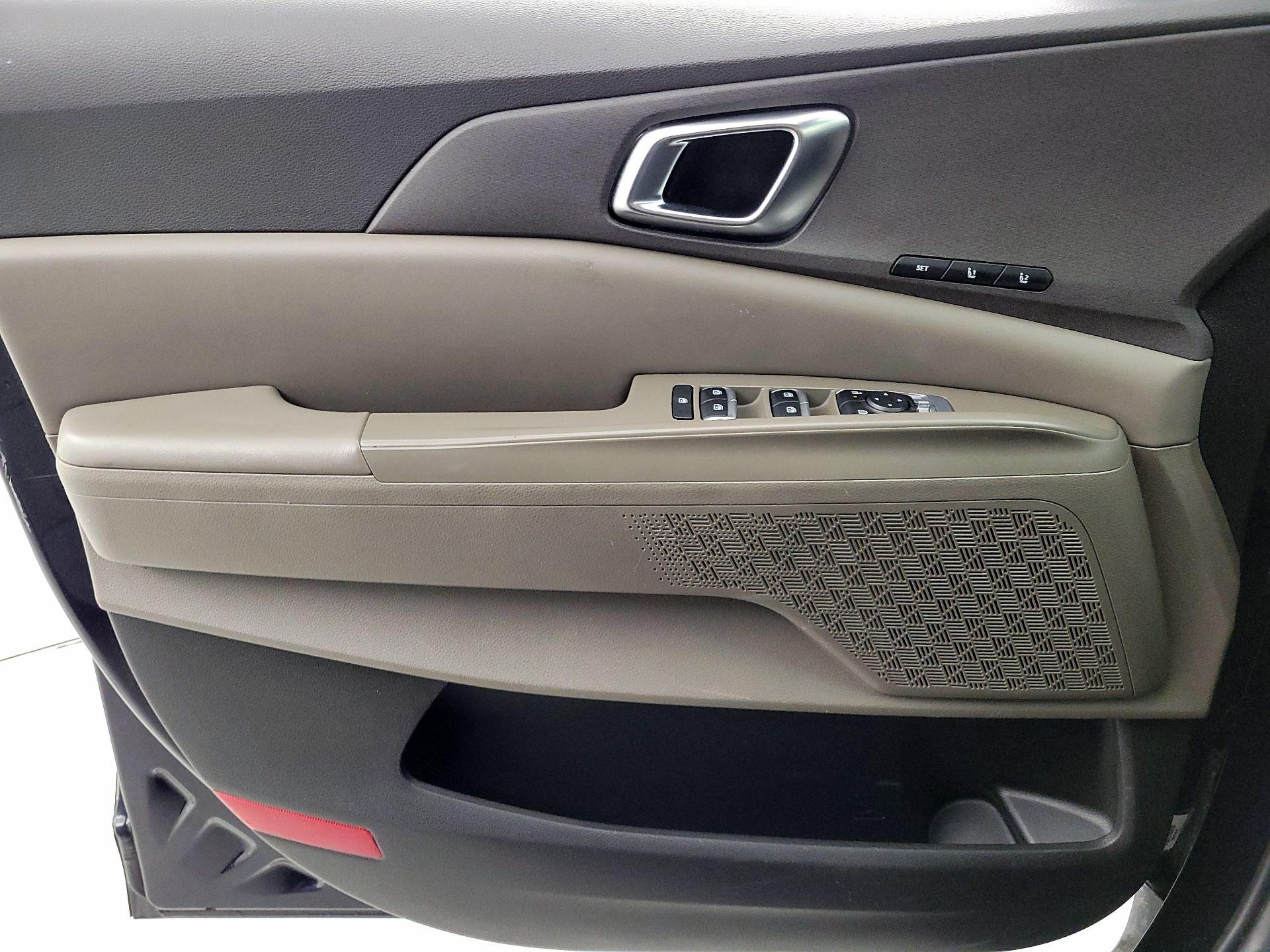 Thumbnail: 2025 Kia Carnival - 12