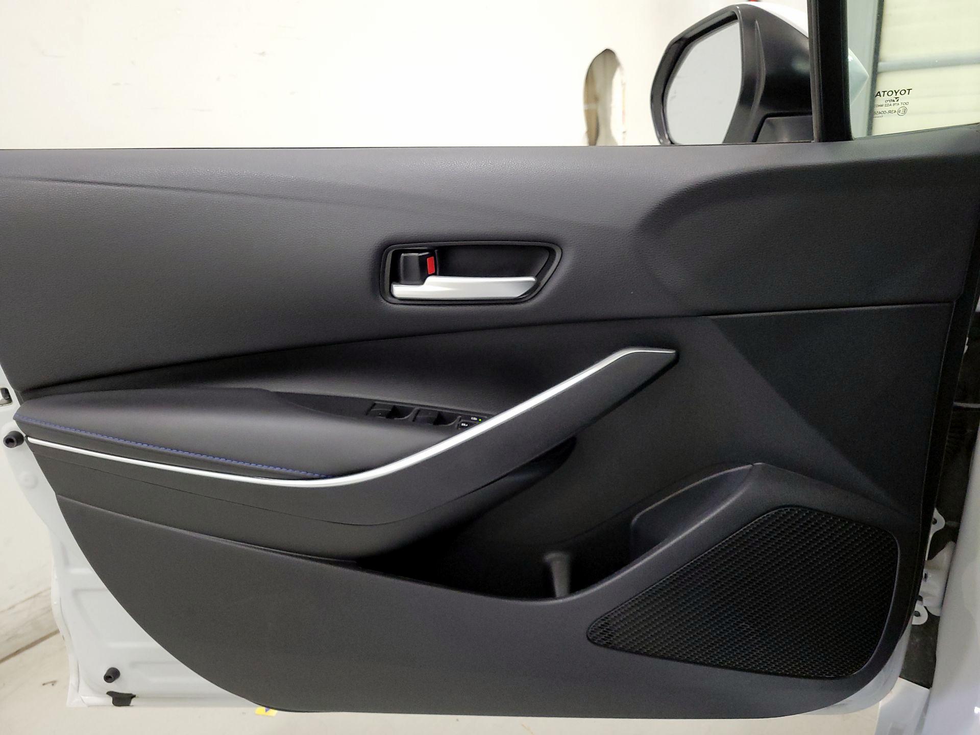 Thumbnail: 2022 Toyota Corolla - 12