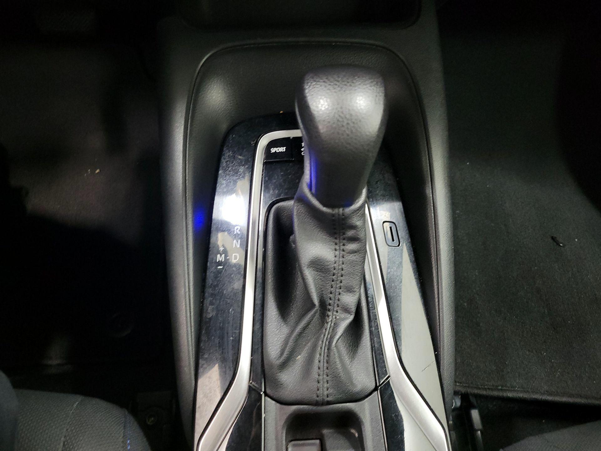 Thumbnail: 2022 Toyota Corolla - 17