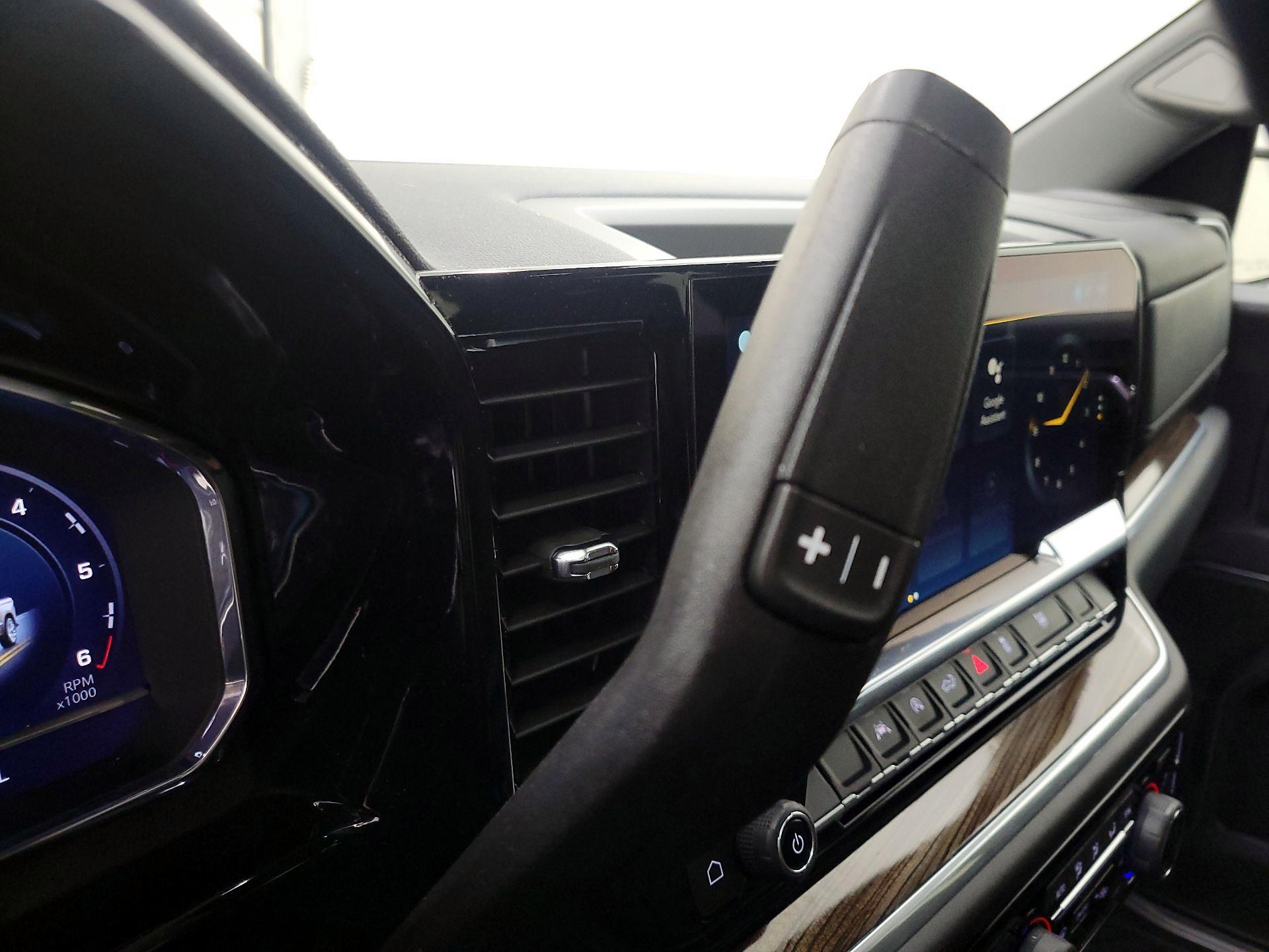 Thumbnail: 2025 Chevrolet Silverado 1500 - 17
