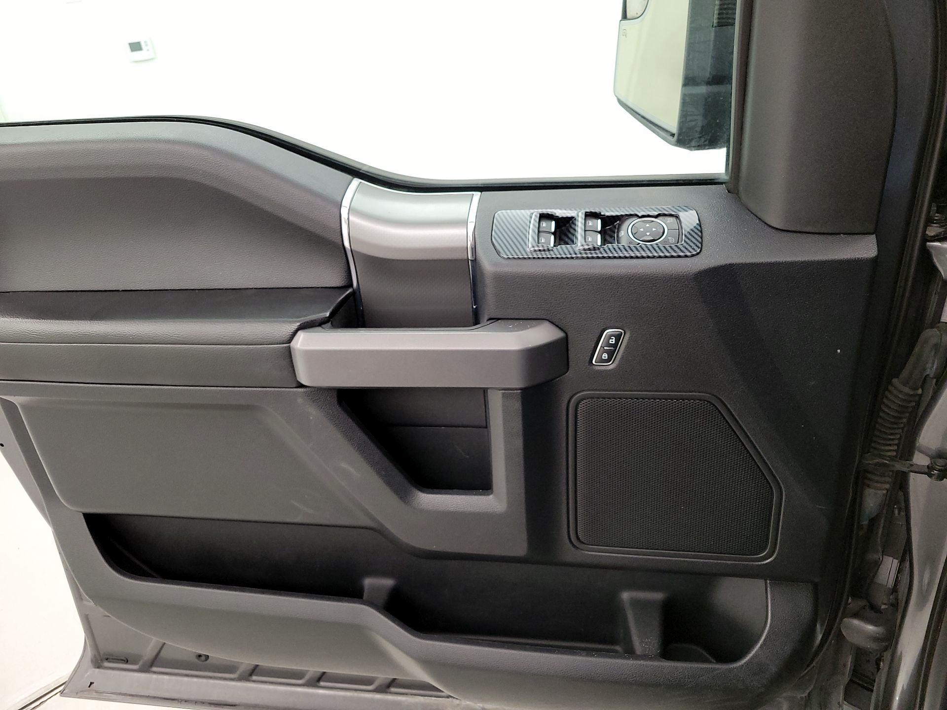 Thumbnail: 2015 Ford F-150 - 12