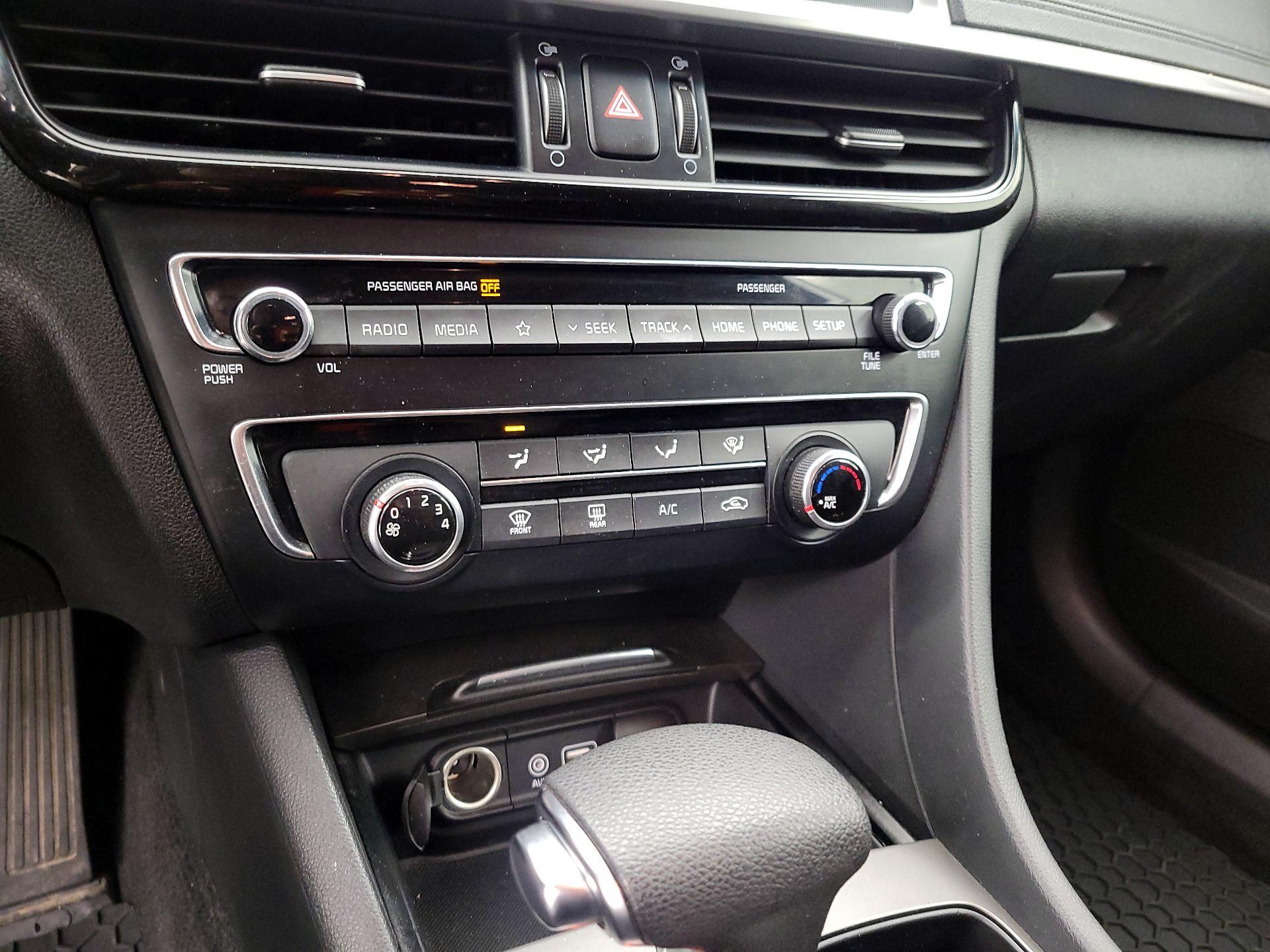 Thumbnail: 2020 Kia Optima - 14