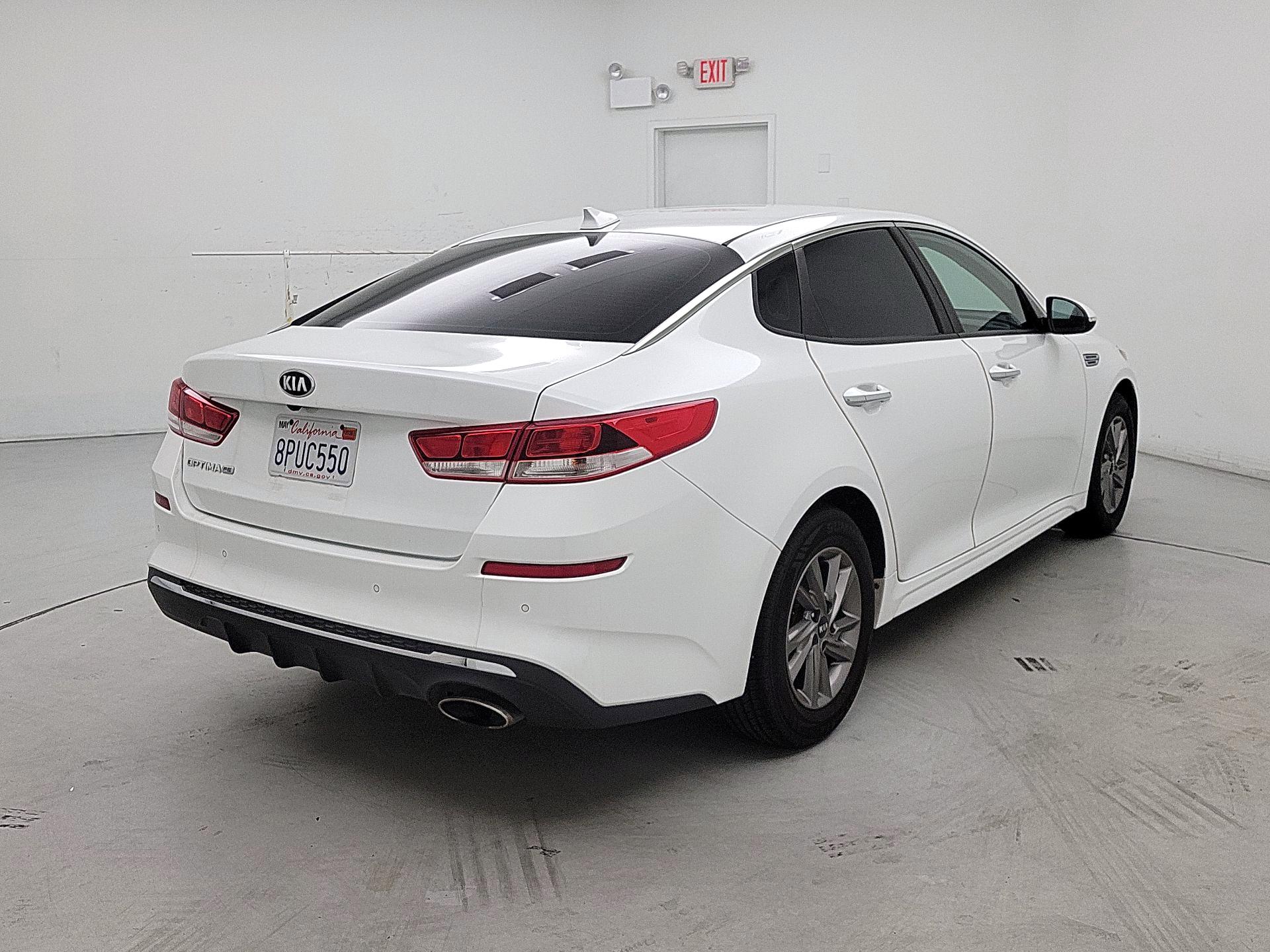 Thumbnail: 2020 Kia Optima - 5