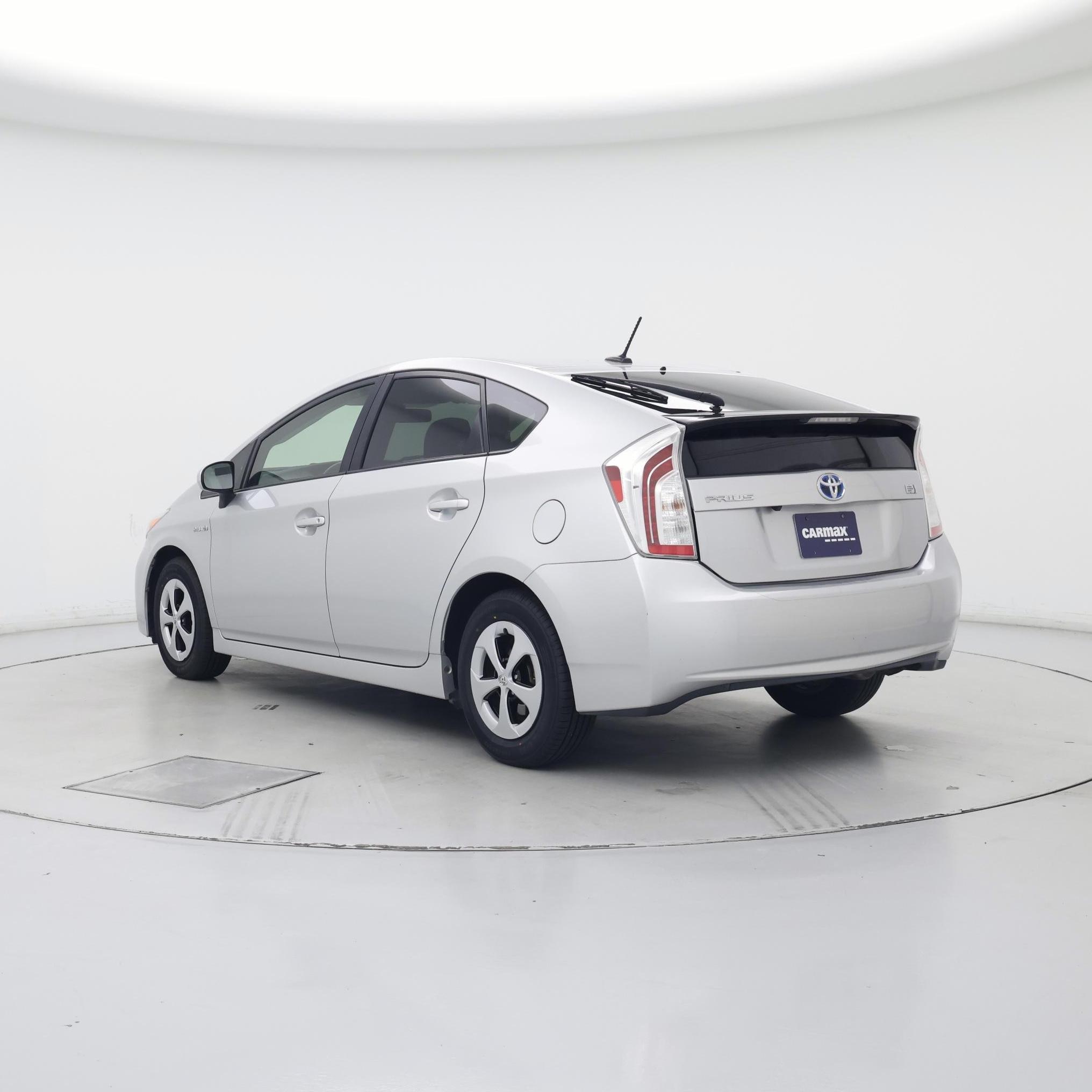 Thumbnail: 2015 Toyota Prius - 2