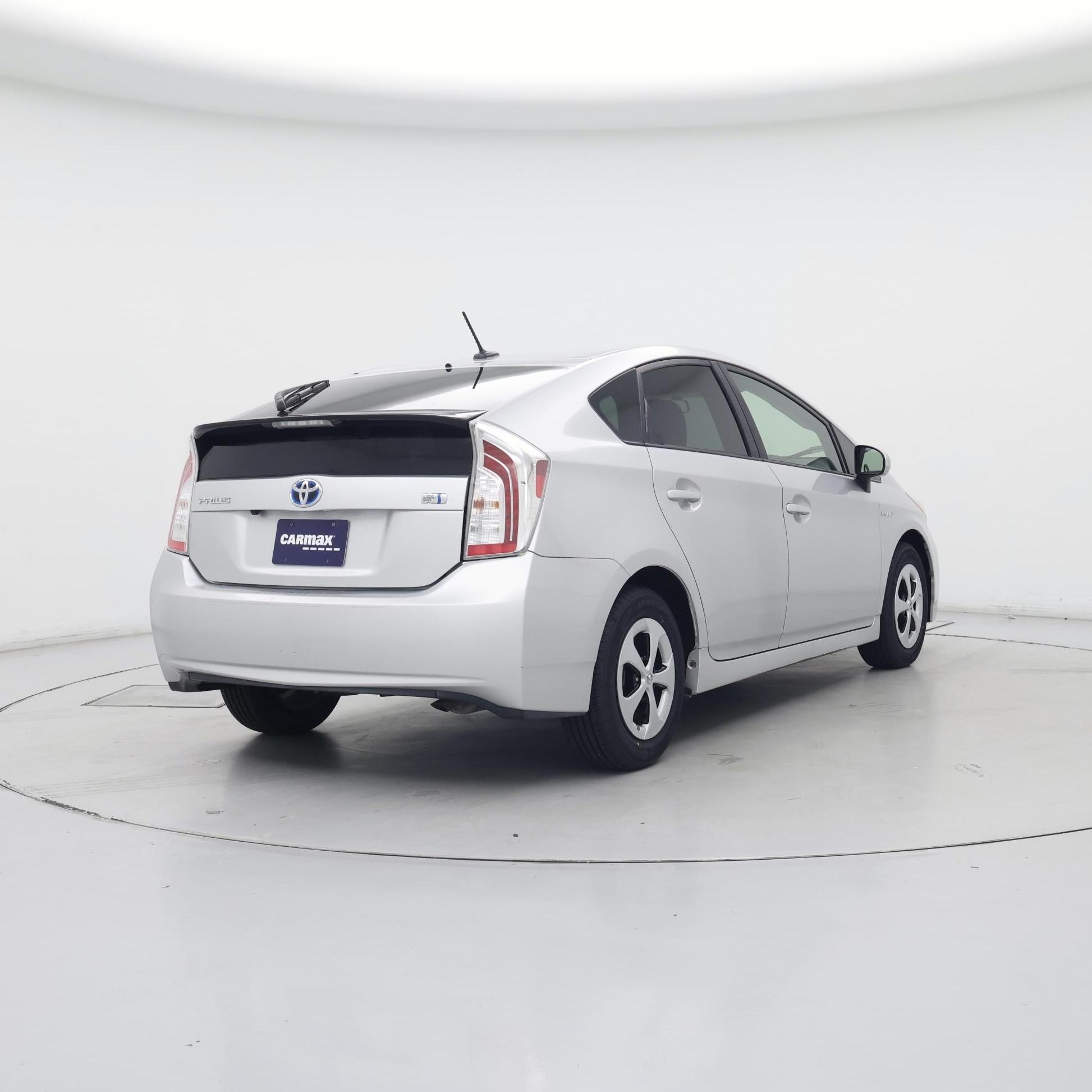 Thumbnail: 2015 Toyota Prius - 8