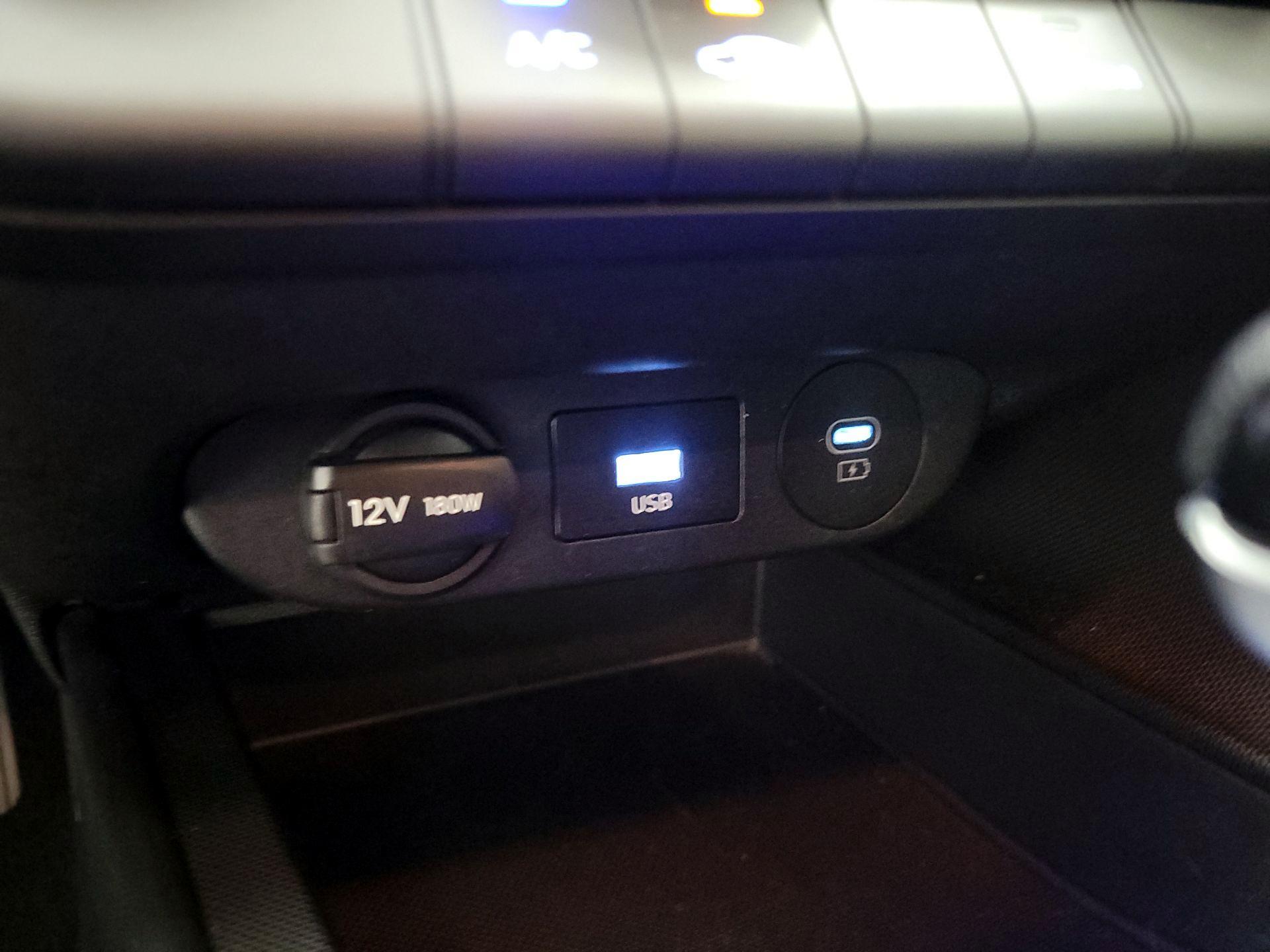 Thumbnail: 2024 Hyundai Elantra - 18