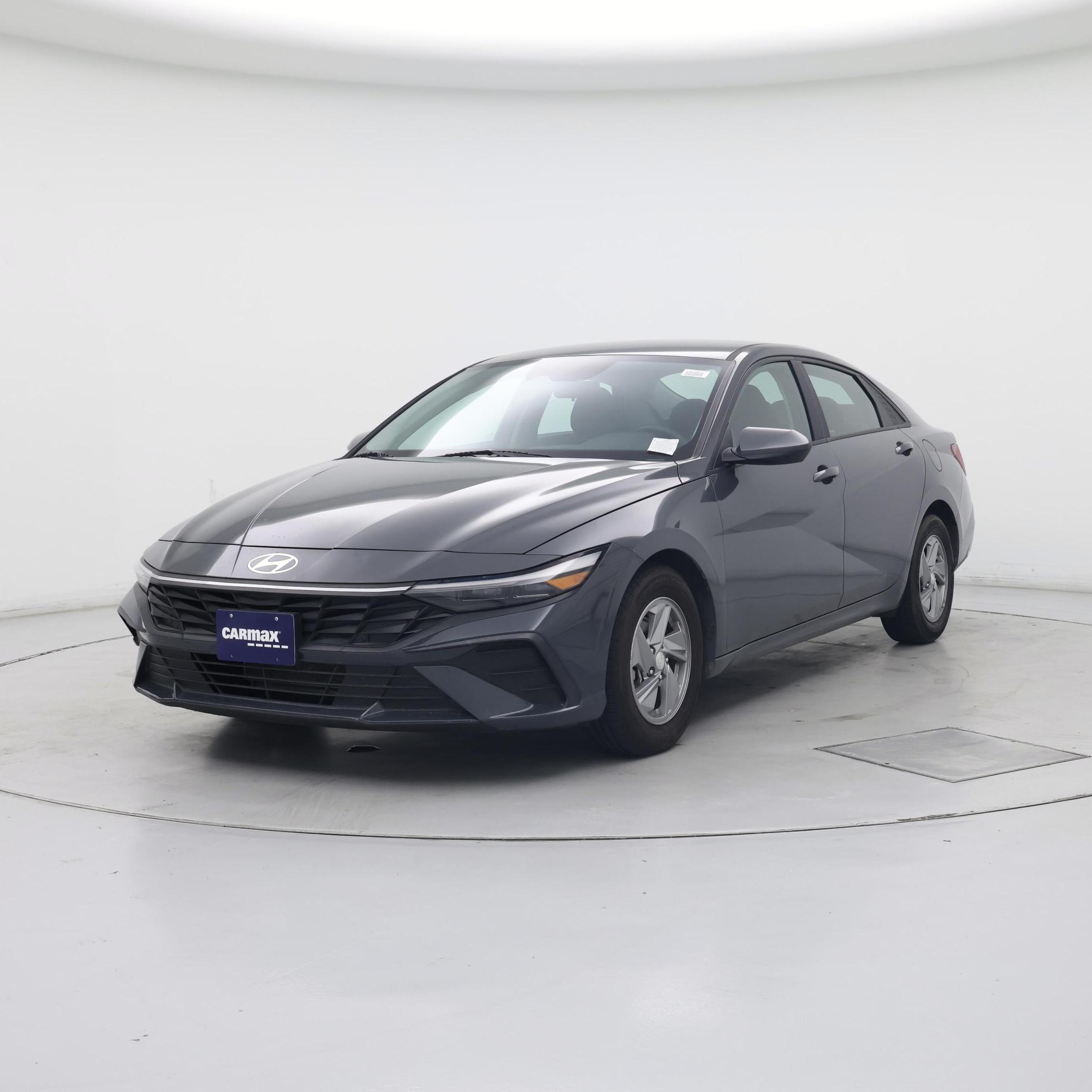 Thumbnail: 2024 Hyundai Elantra - 4