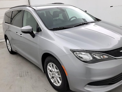 2020 Chrysler Voyager LX