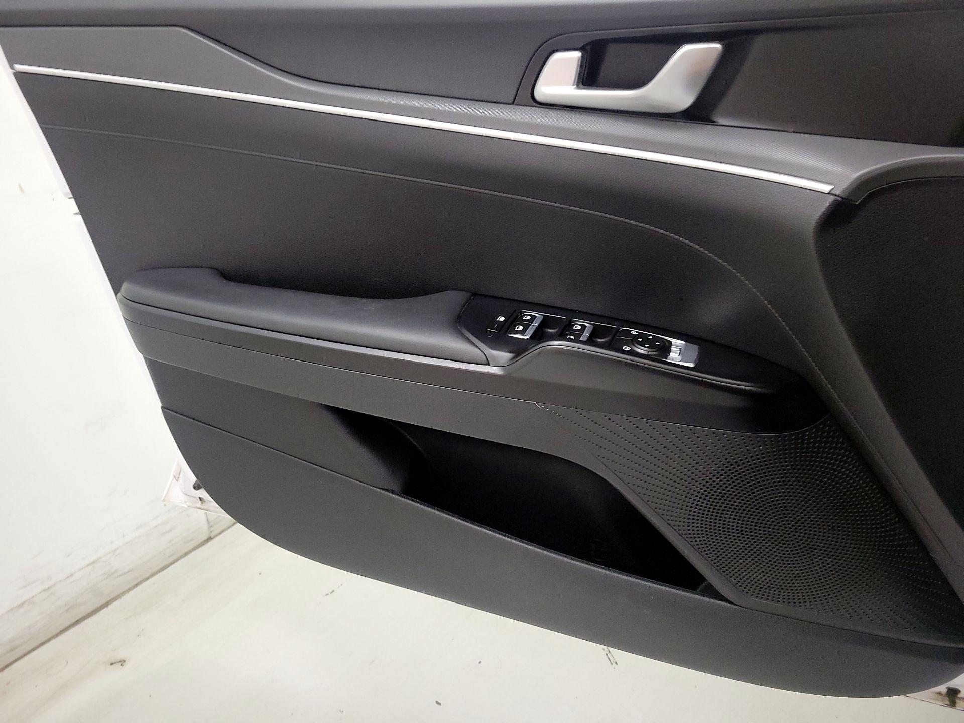 Thumbnail: 2023 Kia K5 - 12