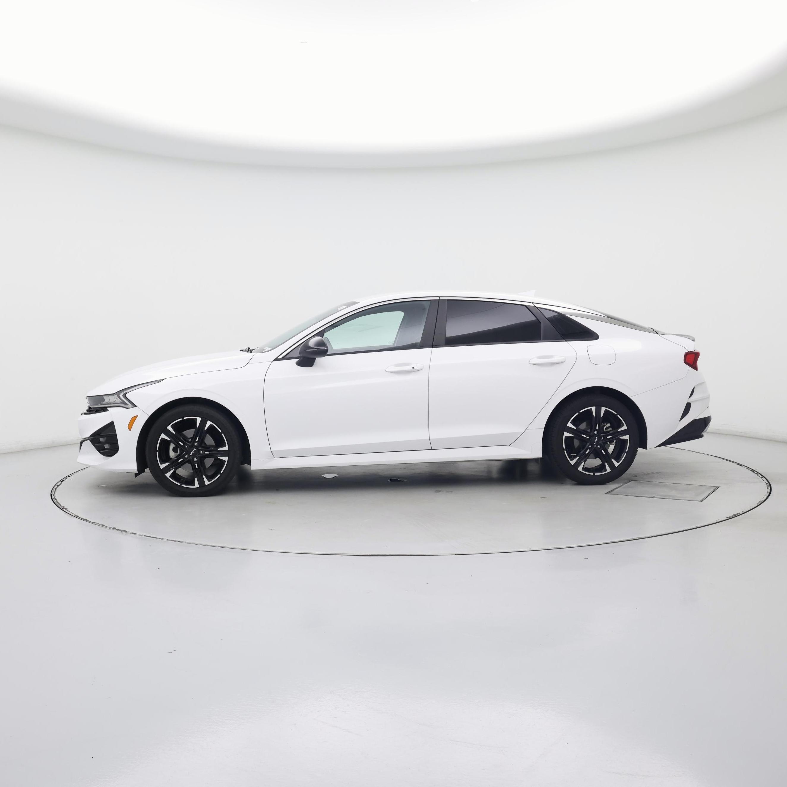 Thumbnail: 2023 Kia K5 - 3