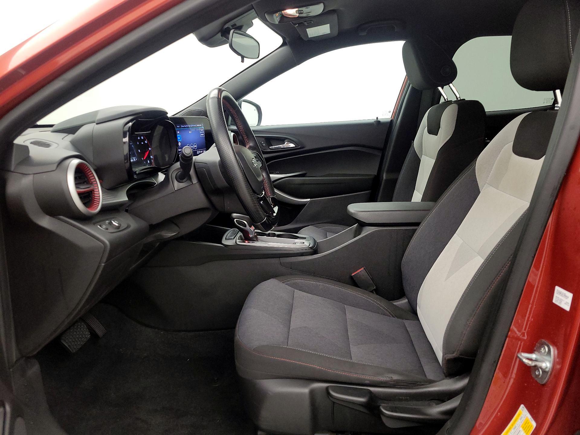 Thumbnail: 2024 Chevrolet Trax - 11
