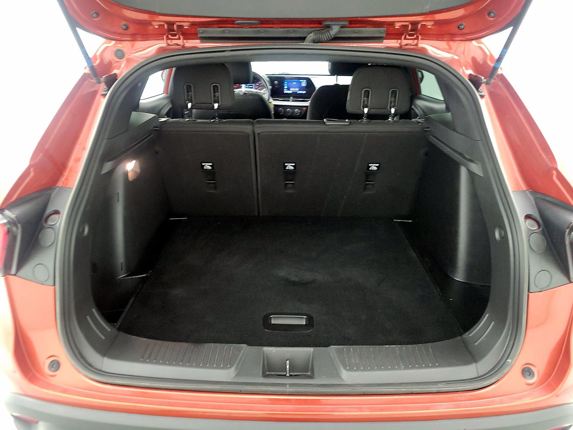 Thumbnail: 2024 Chevrolet Trax - 20