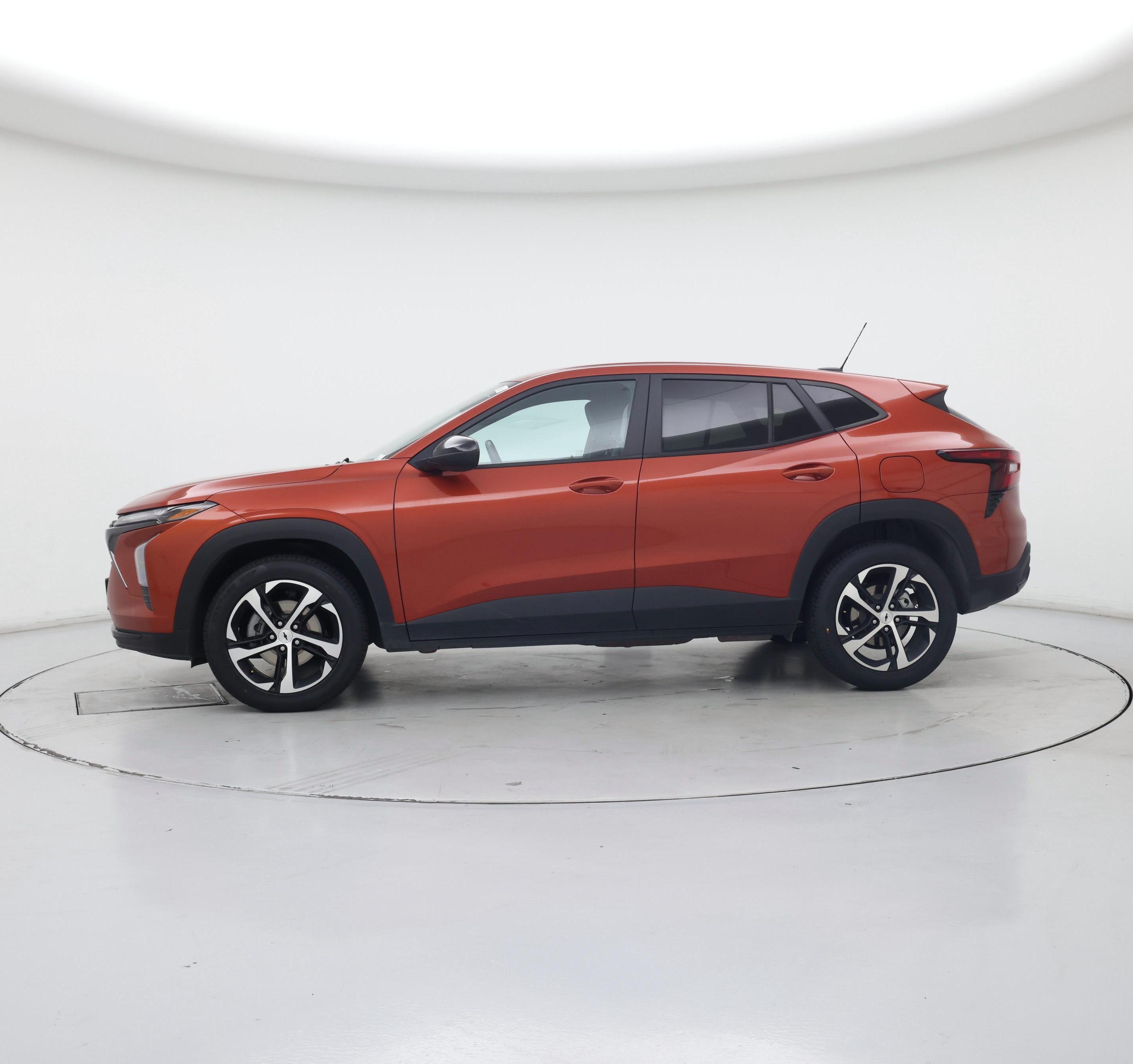 Thumbnail: 2024 Chevrolet Trax - 3
