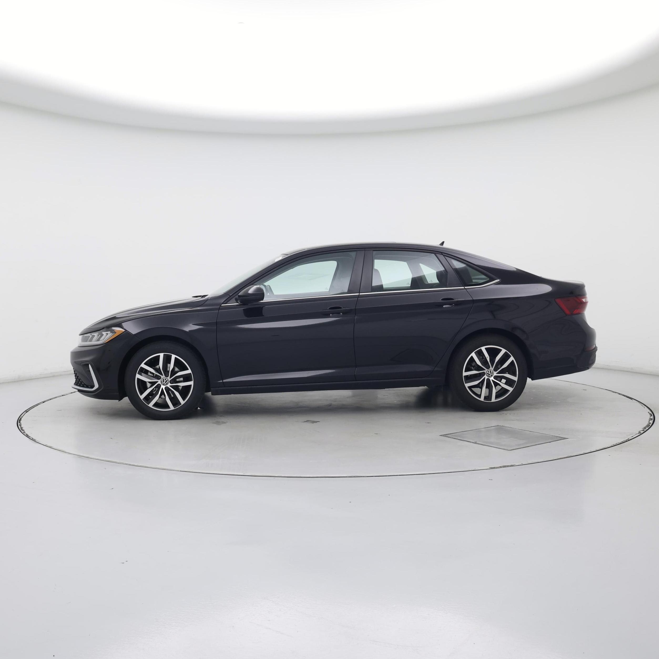 Thumbnail: 2025 Volkswagen Jetta - 3