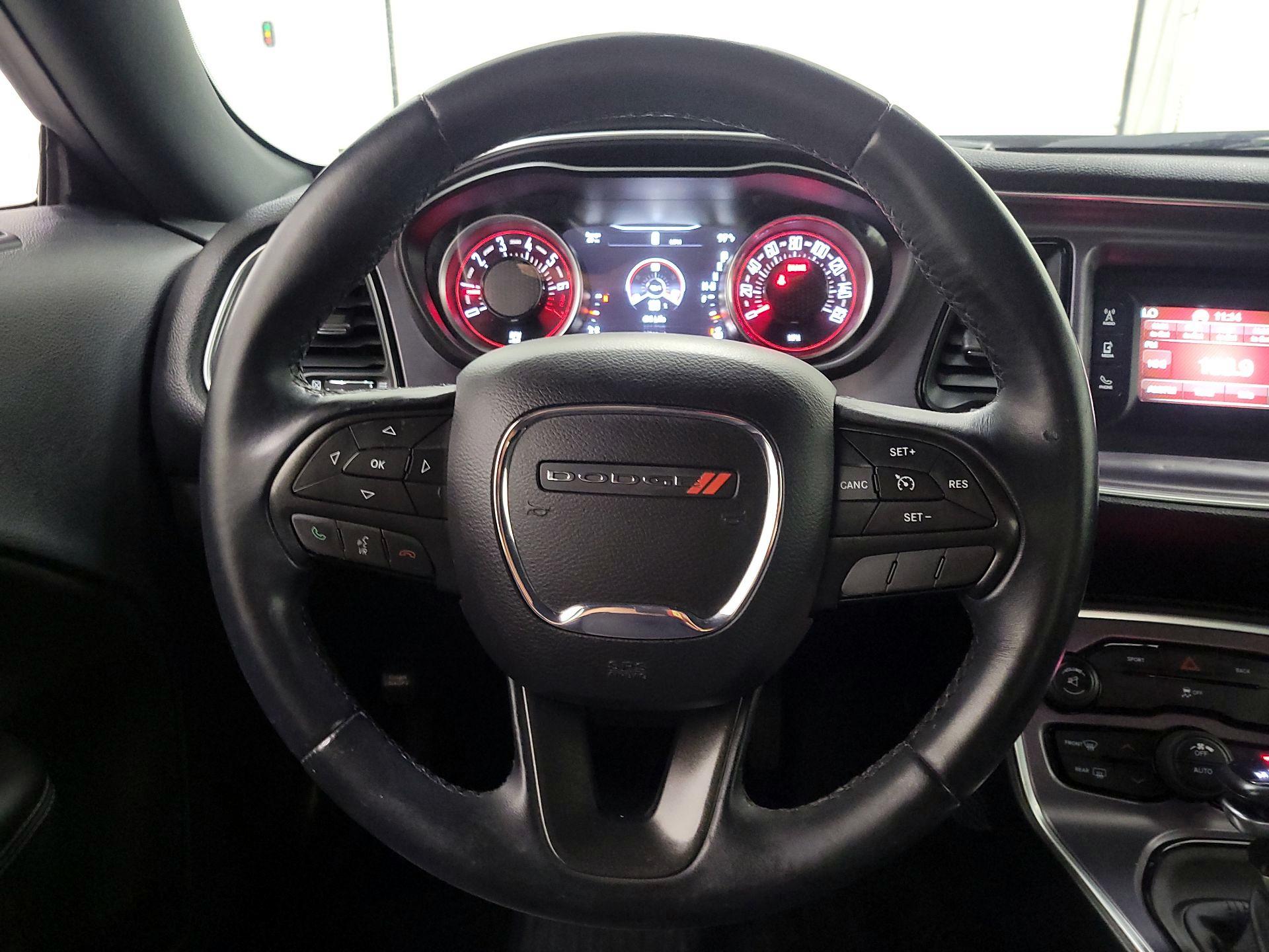 Thumbnail: 2016 Dodge Challenger - 10