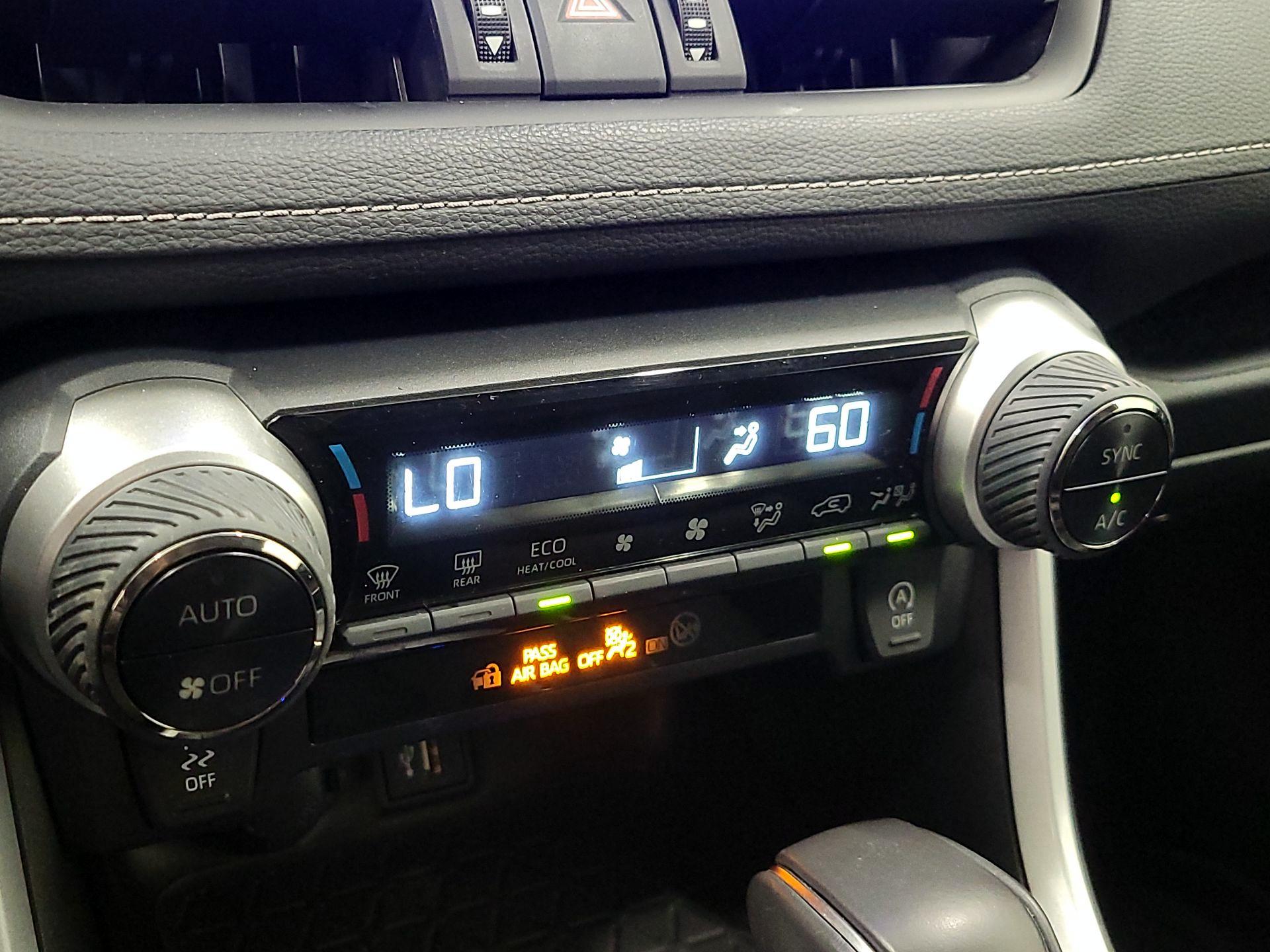 Thumbnail: 2024 Toyota RAV4 - 14