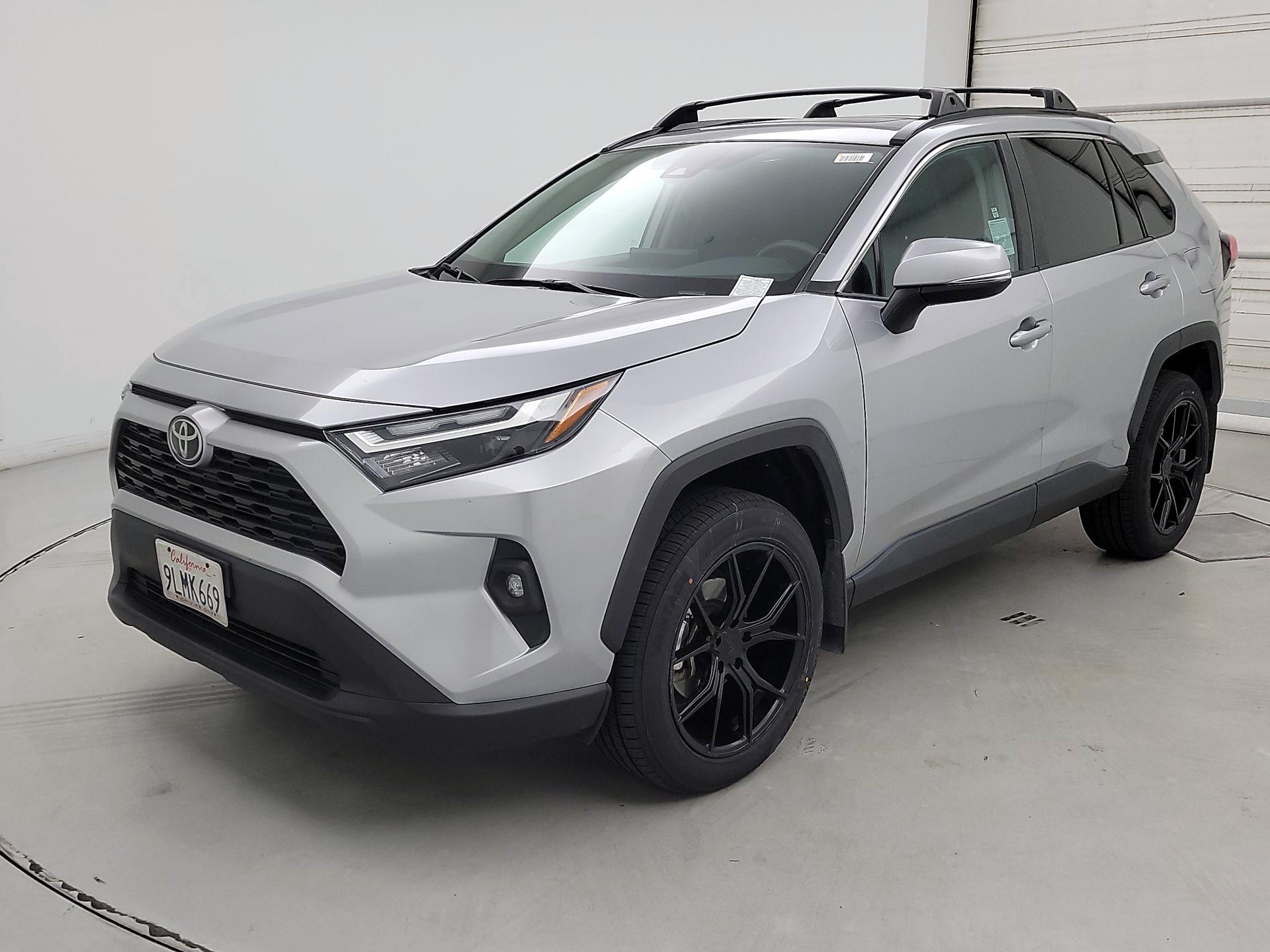 Thumbnail: 2024 Toyota RAV4 - 3
