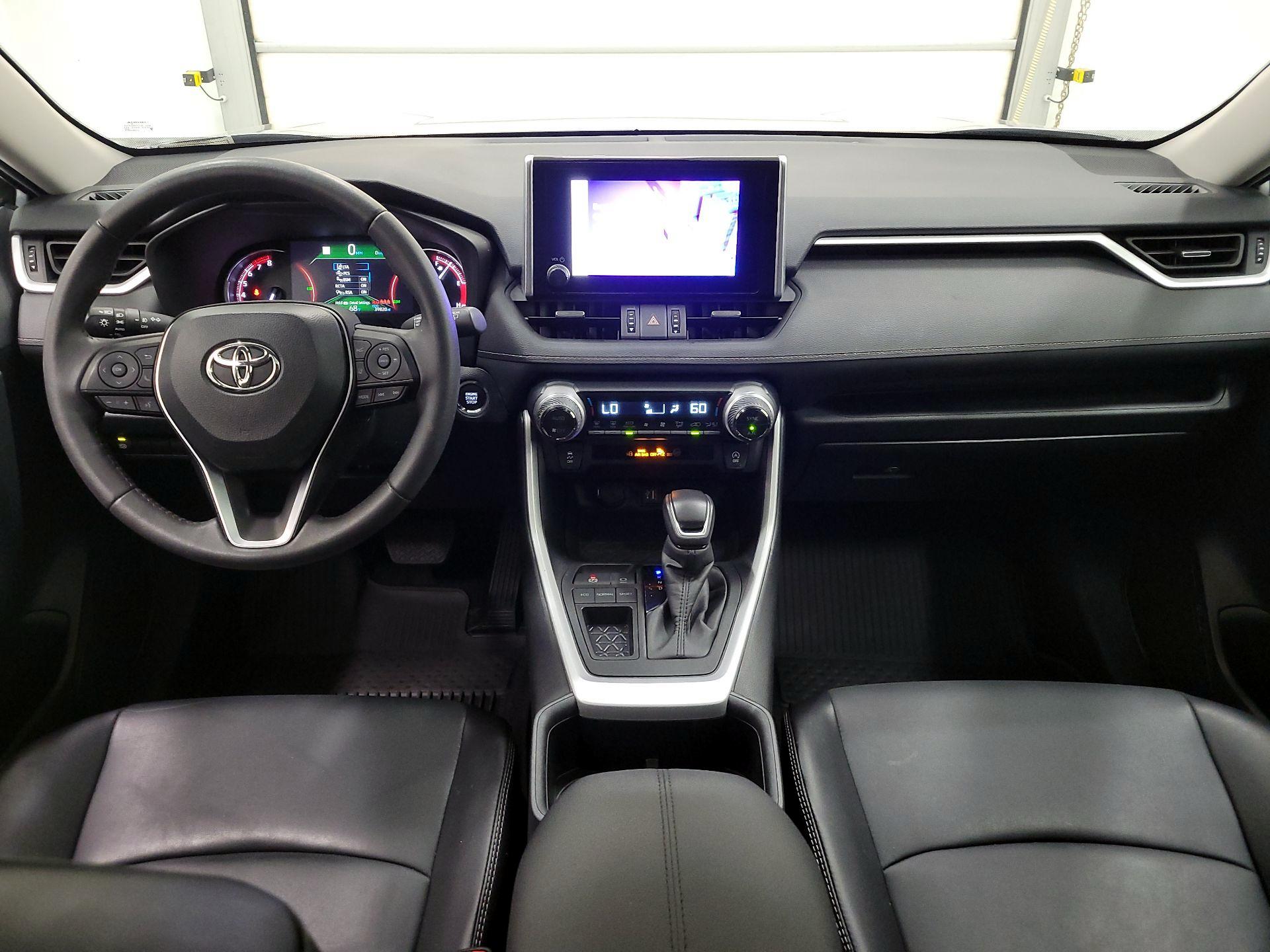 Thumbnail: 2024 Toyota RAV4 - 8
