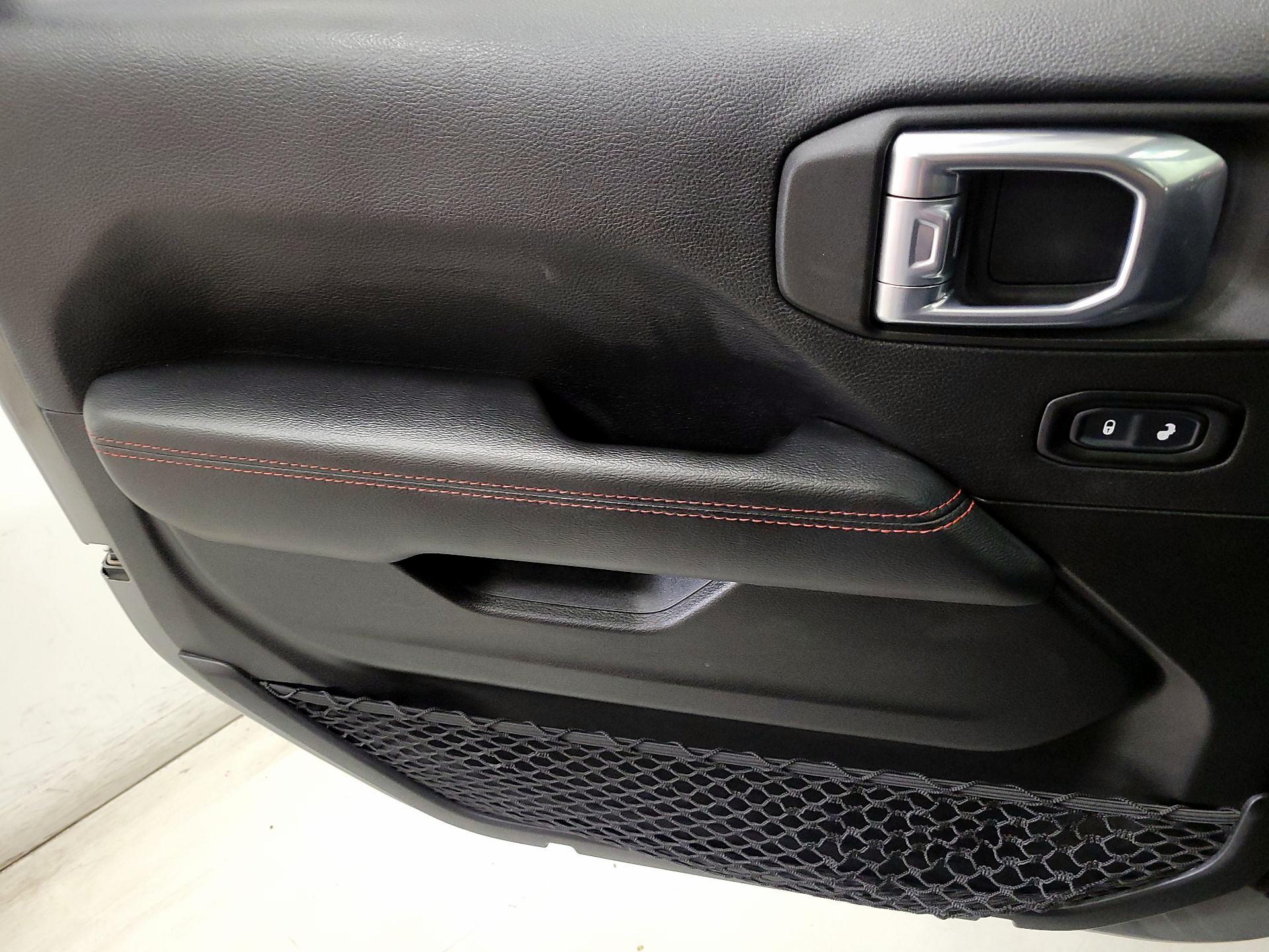 Thumbnail: 2021 Jeep Gladiator - 12