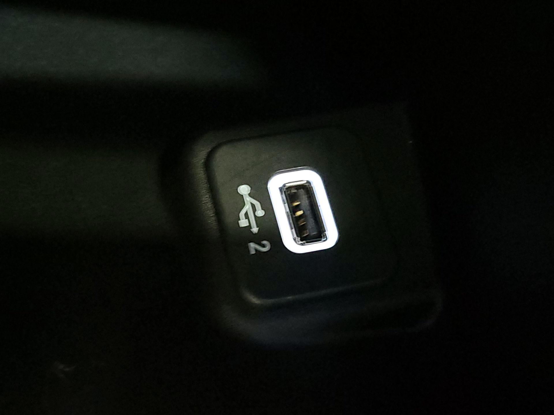 Thumbnail: 2021 Jeep Gladiator - 18