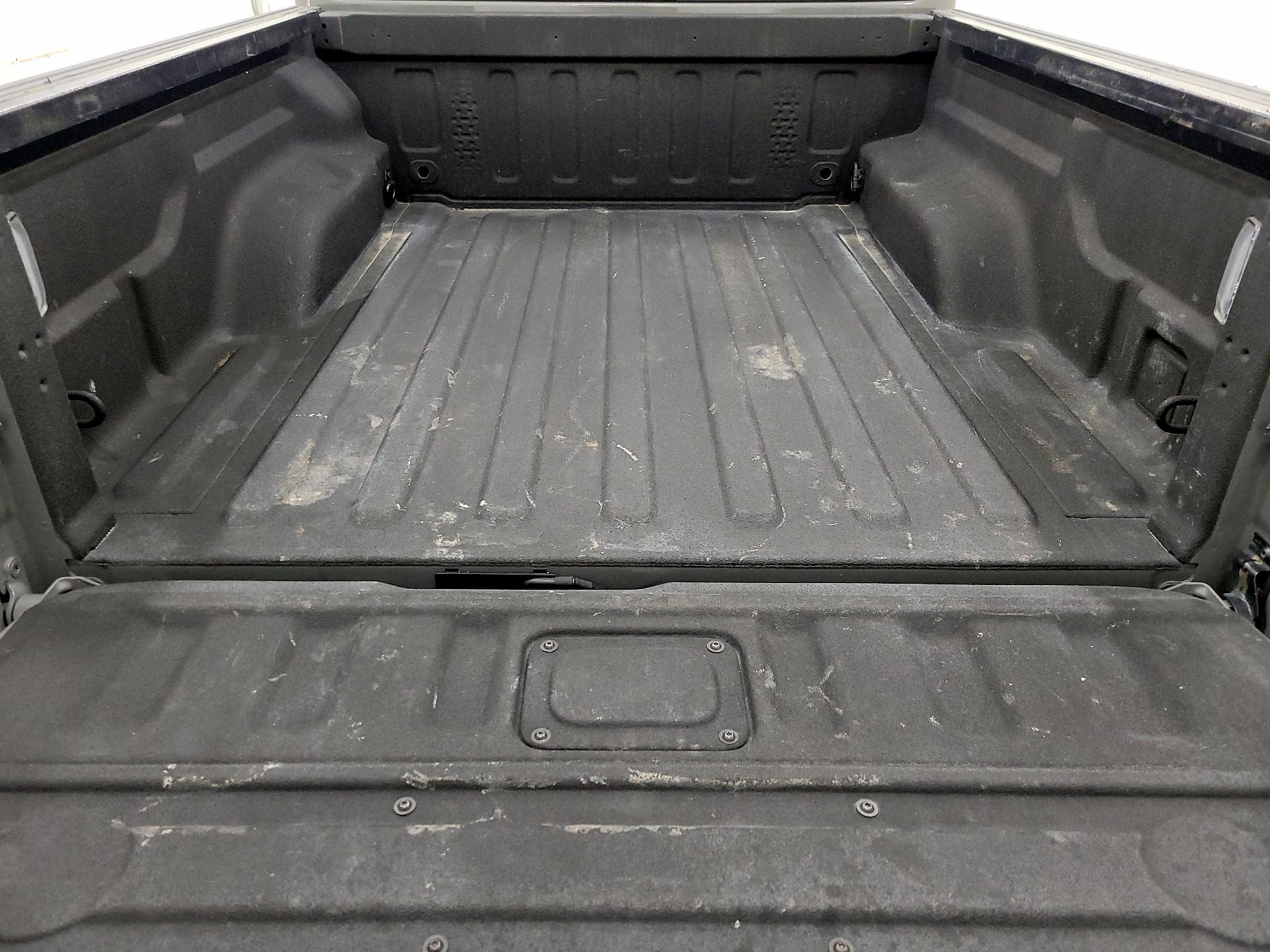 Thumbnail: 2021 Jeep Gladiator - 20