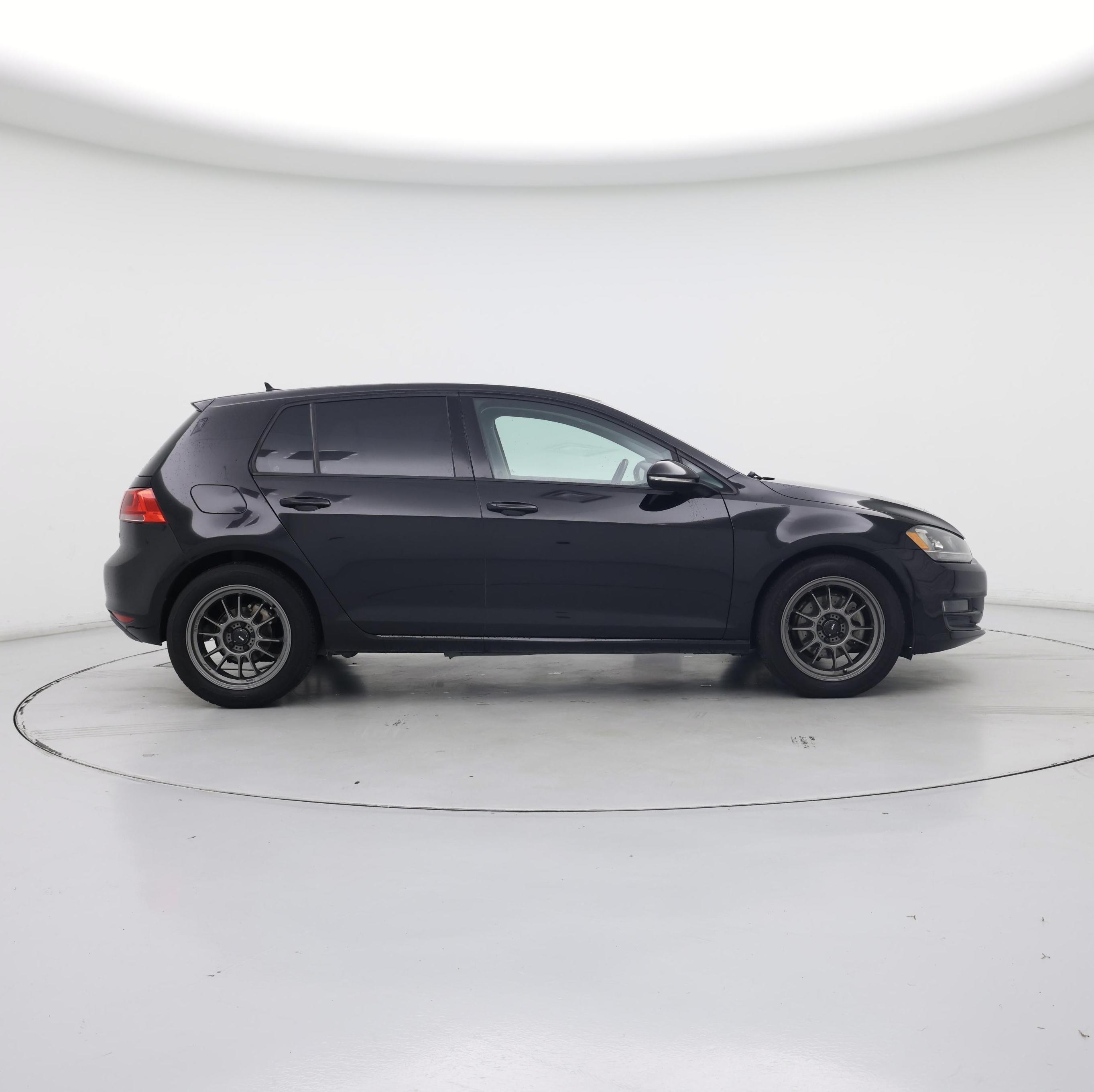 Thumbnail: 2015 Volkswagen Golf - 7