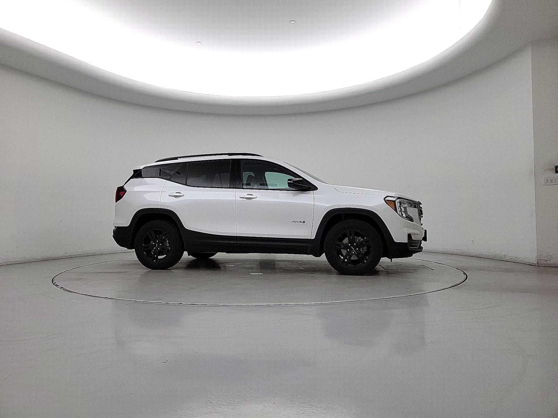 Thumbnail: 2024 GMC Terrain - 4