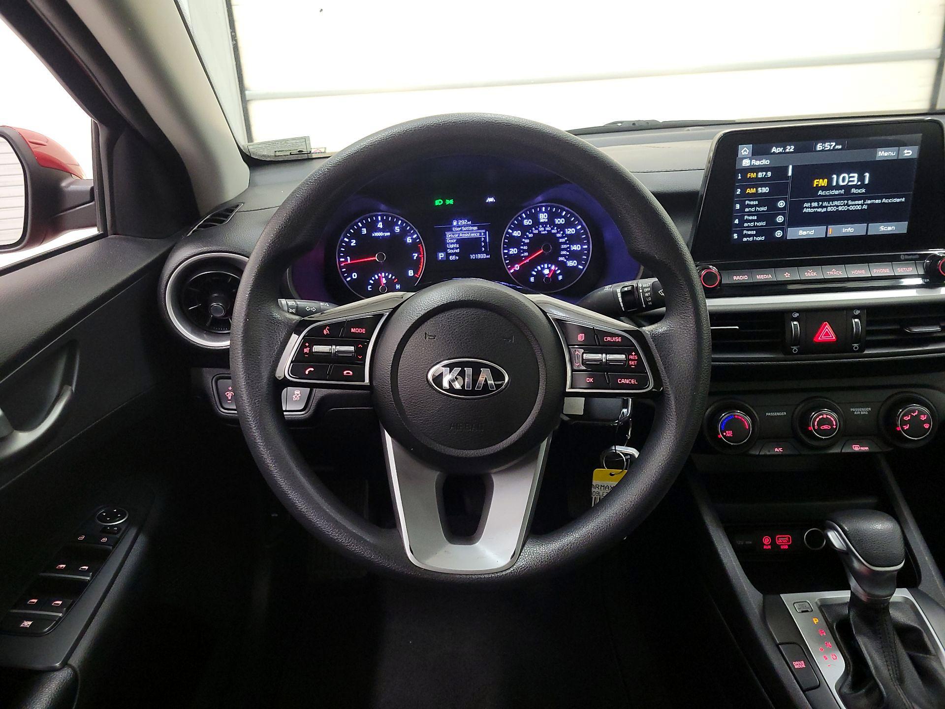 Thumbnail: 2020 Kia Forte - 10