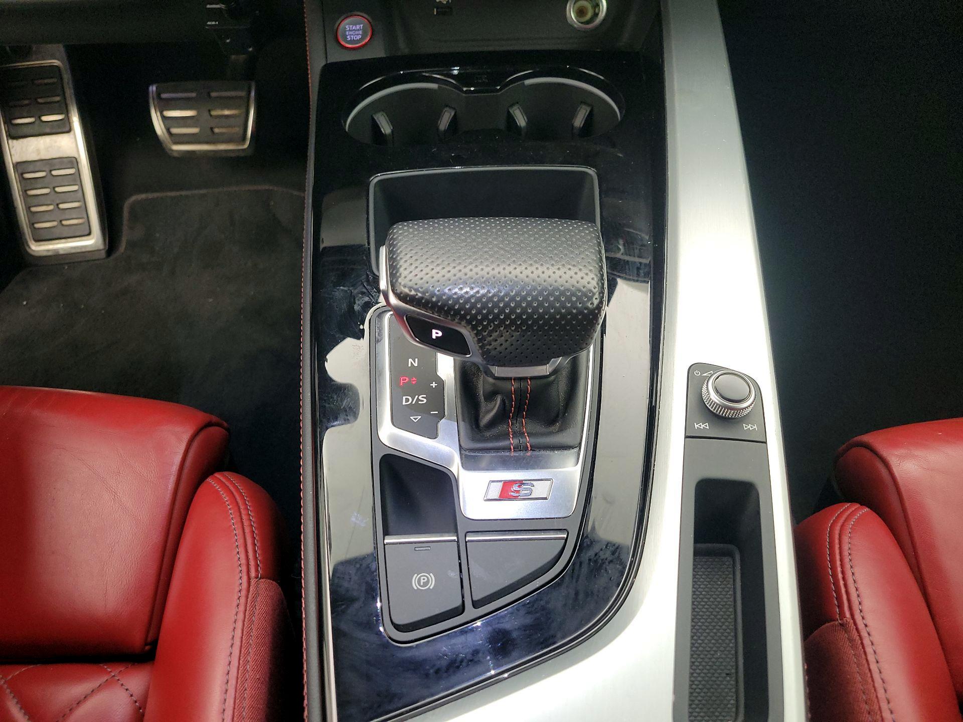 Thumbnail: 2020 Audi S4 - 15