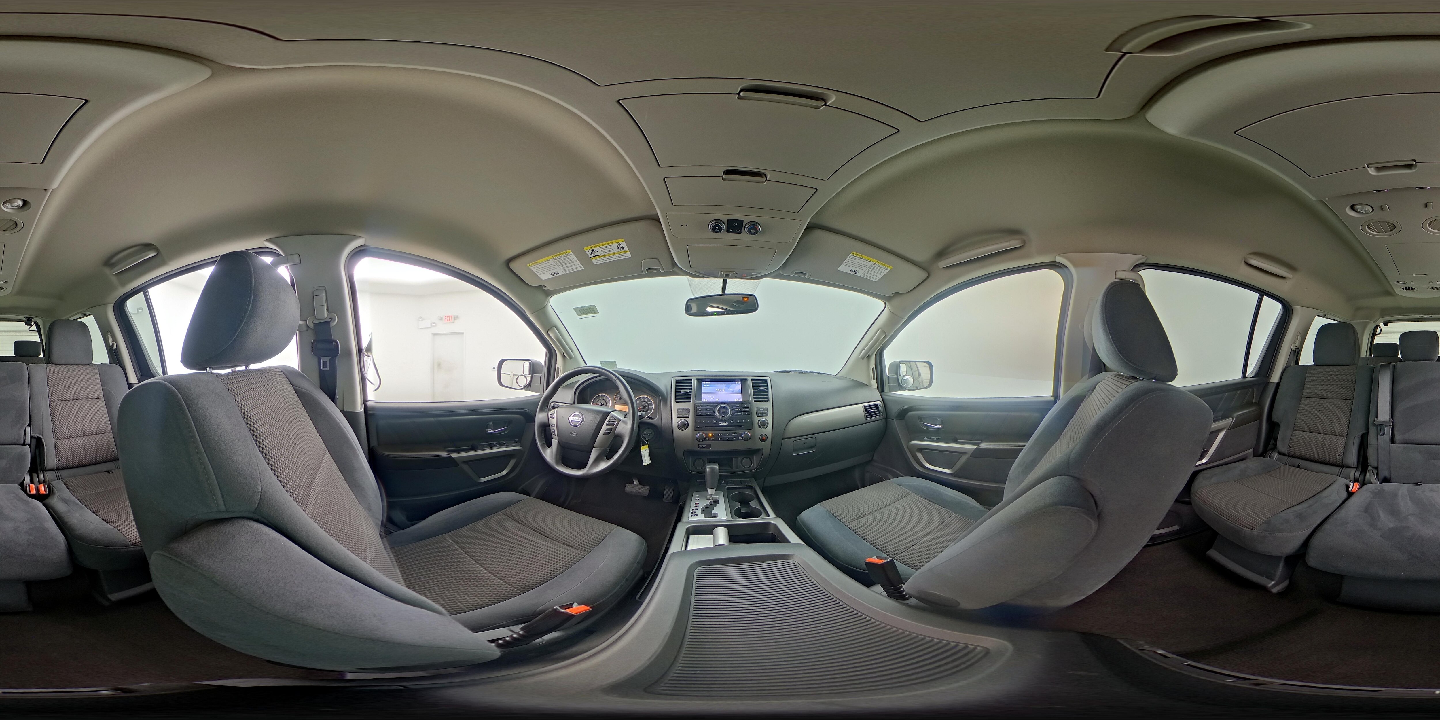 2015 Nissan Armada SV - Photo 24