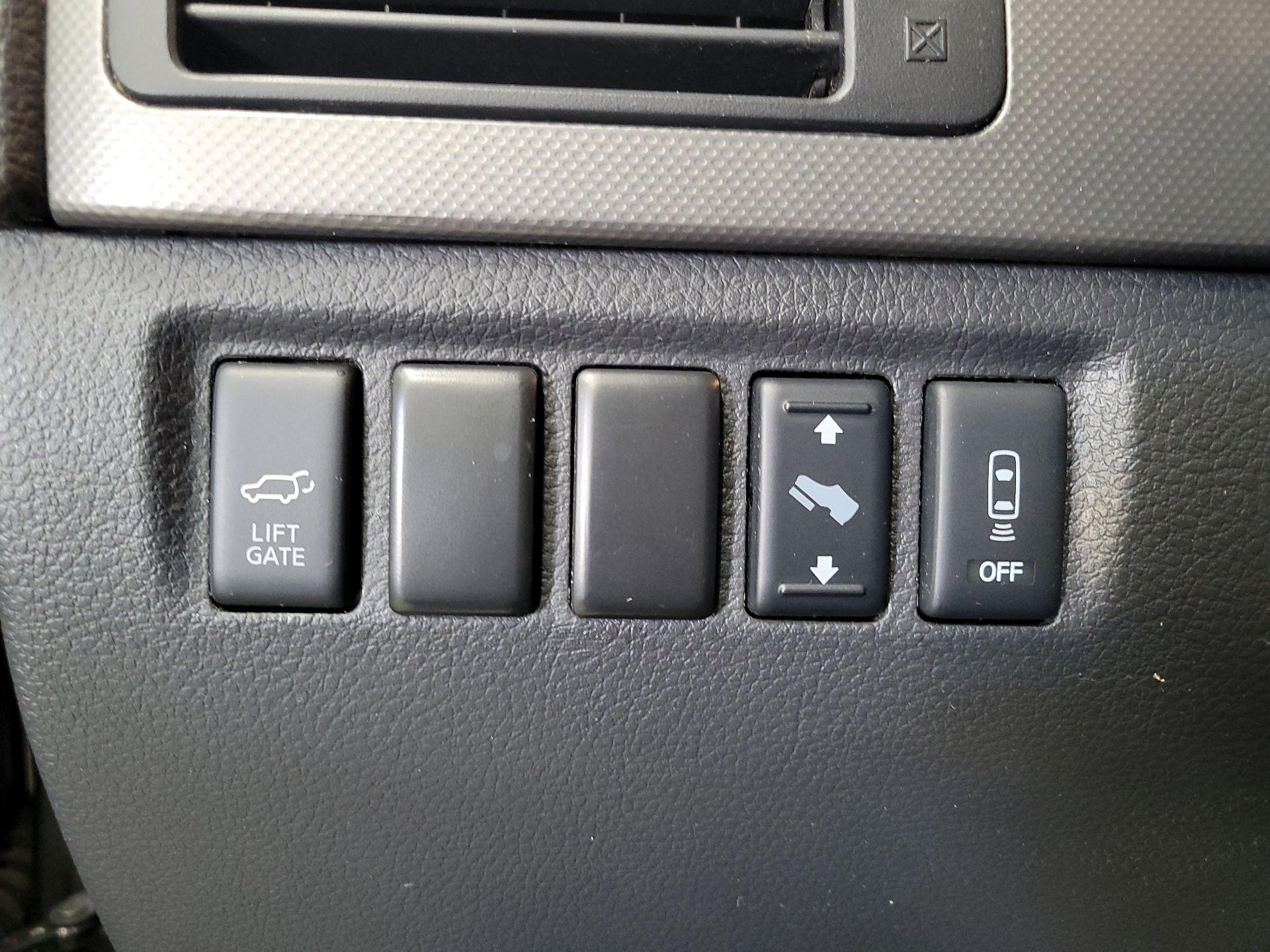 Thumbnail: 2015 Nissan Armada - 13