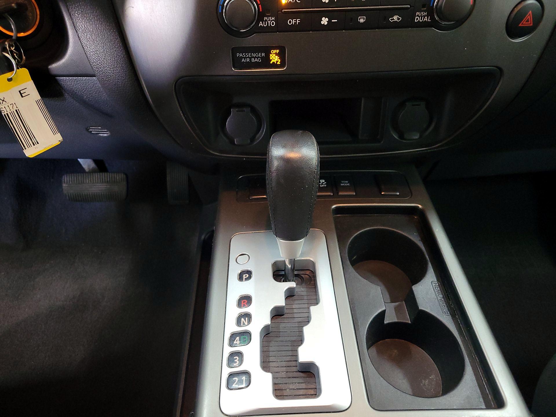 Thumbnail: 2015 Nissan Armada - 17