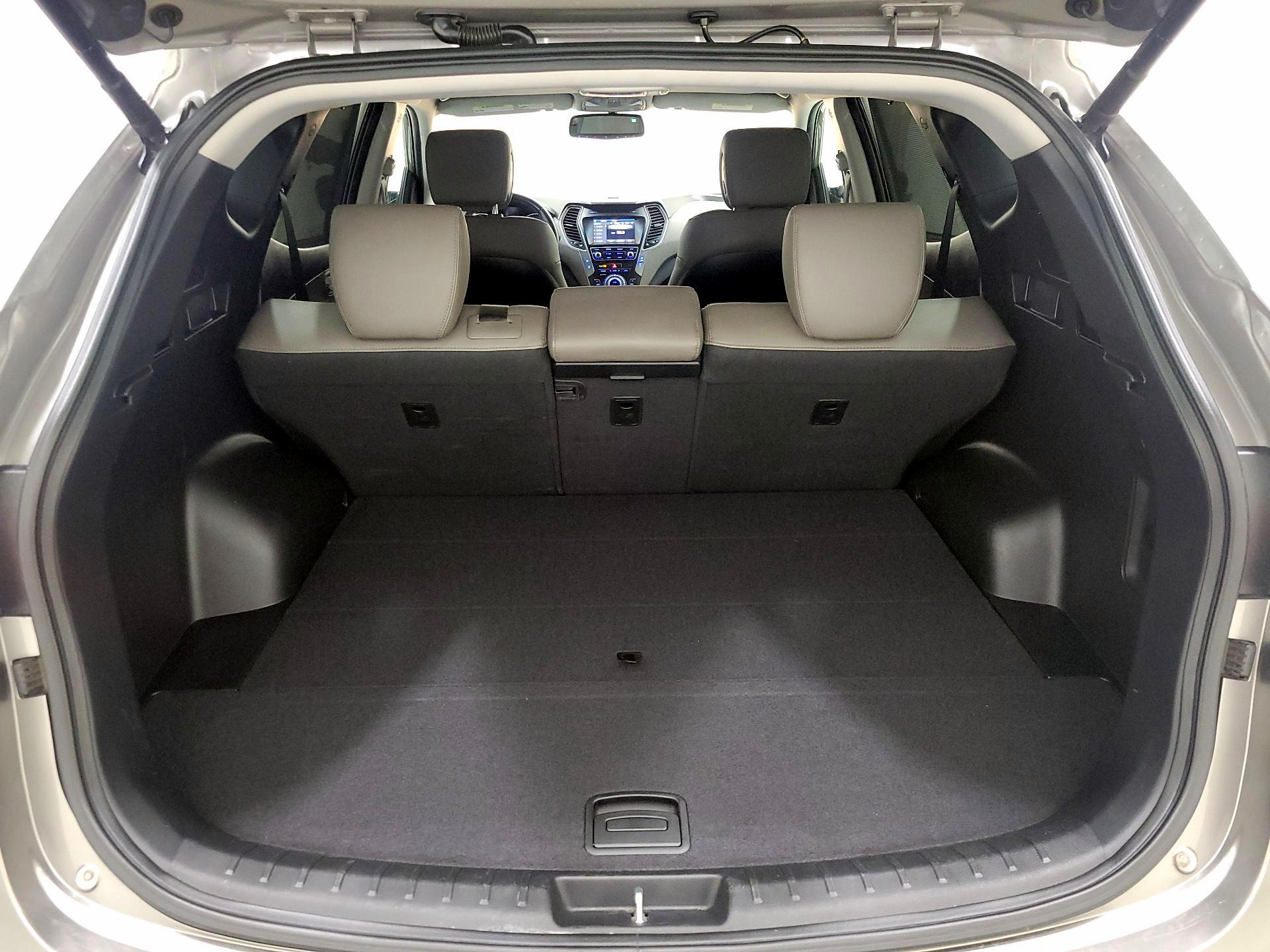 Thumbnail: 2017 Hyundai Santa Fe - 20